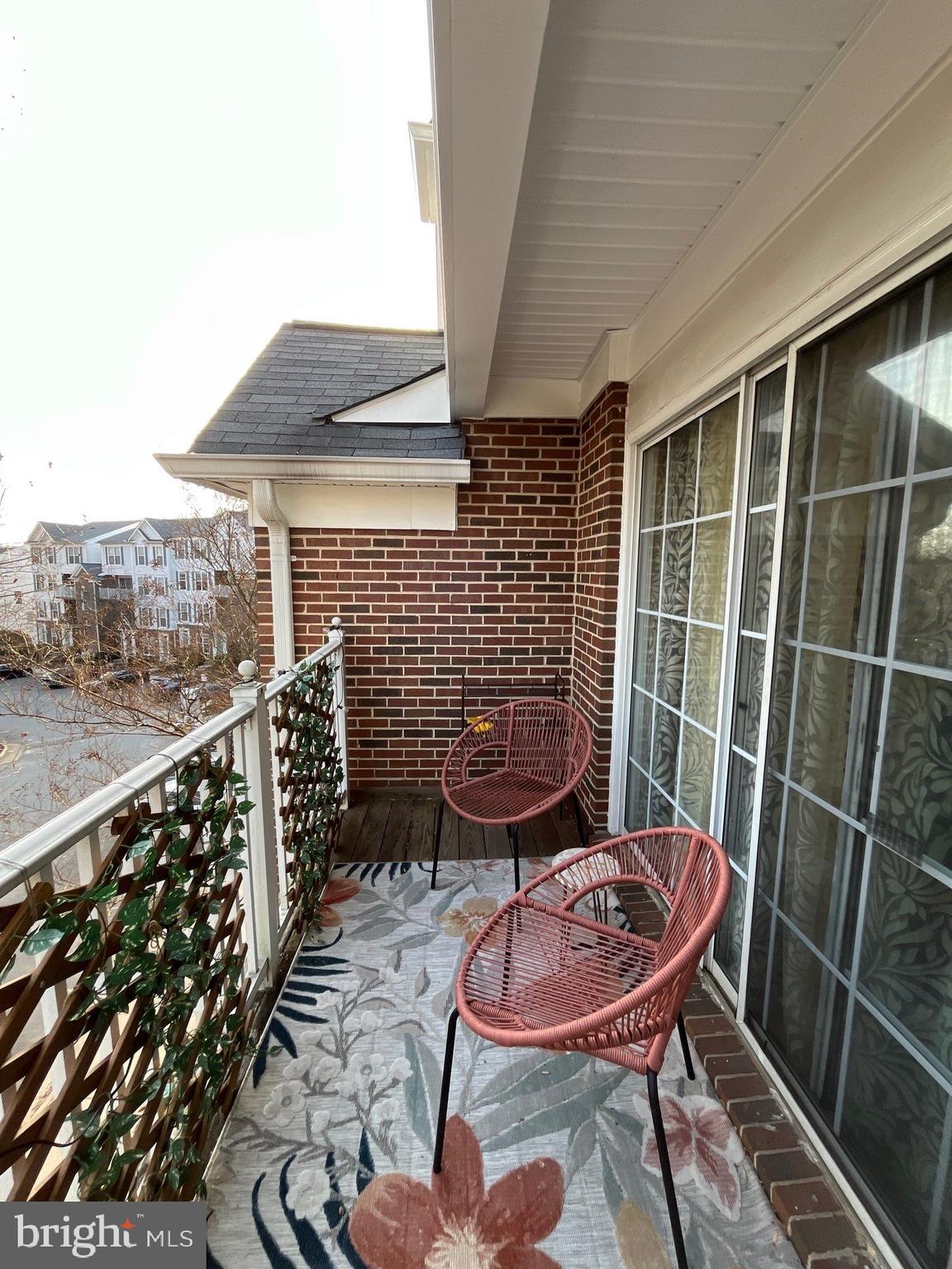 FAIR LAKES CONDO - Residential Lease