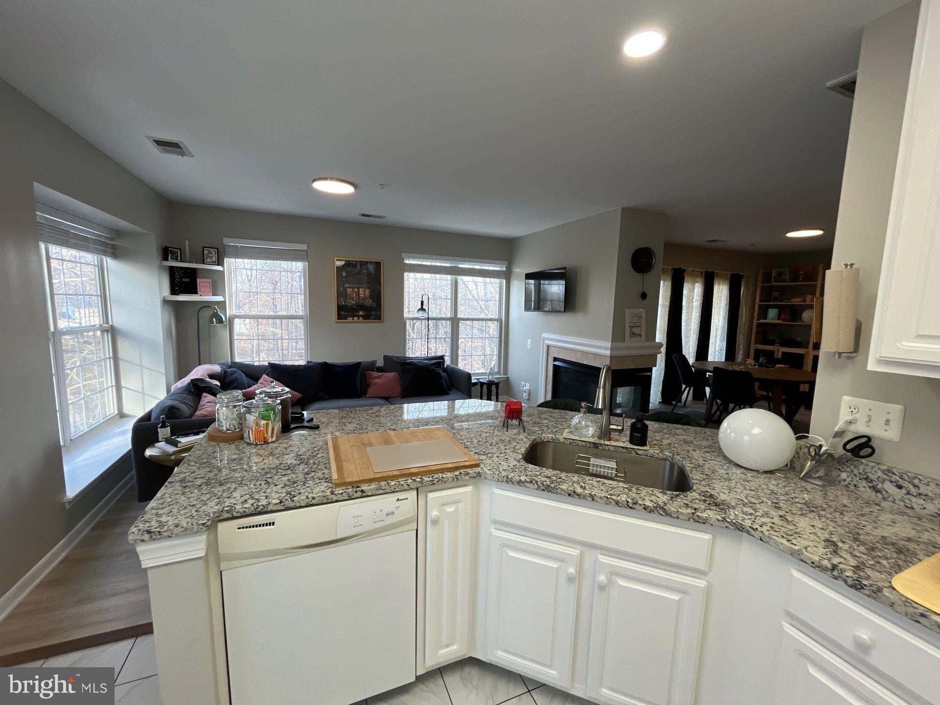 FAIR LAKES CONDO - Residential Lease