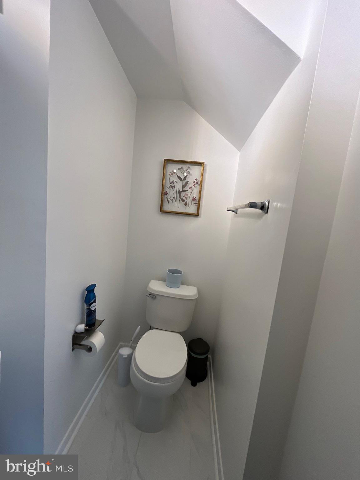 FAIR LAKES CONDO - Residential Lease