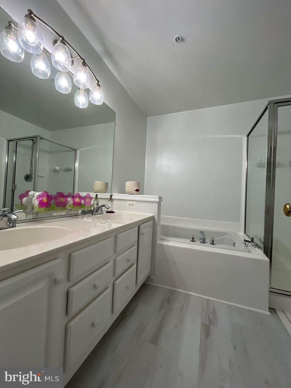 FAIR LAKES CONDO - Residential Lease