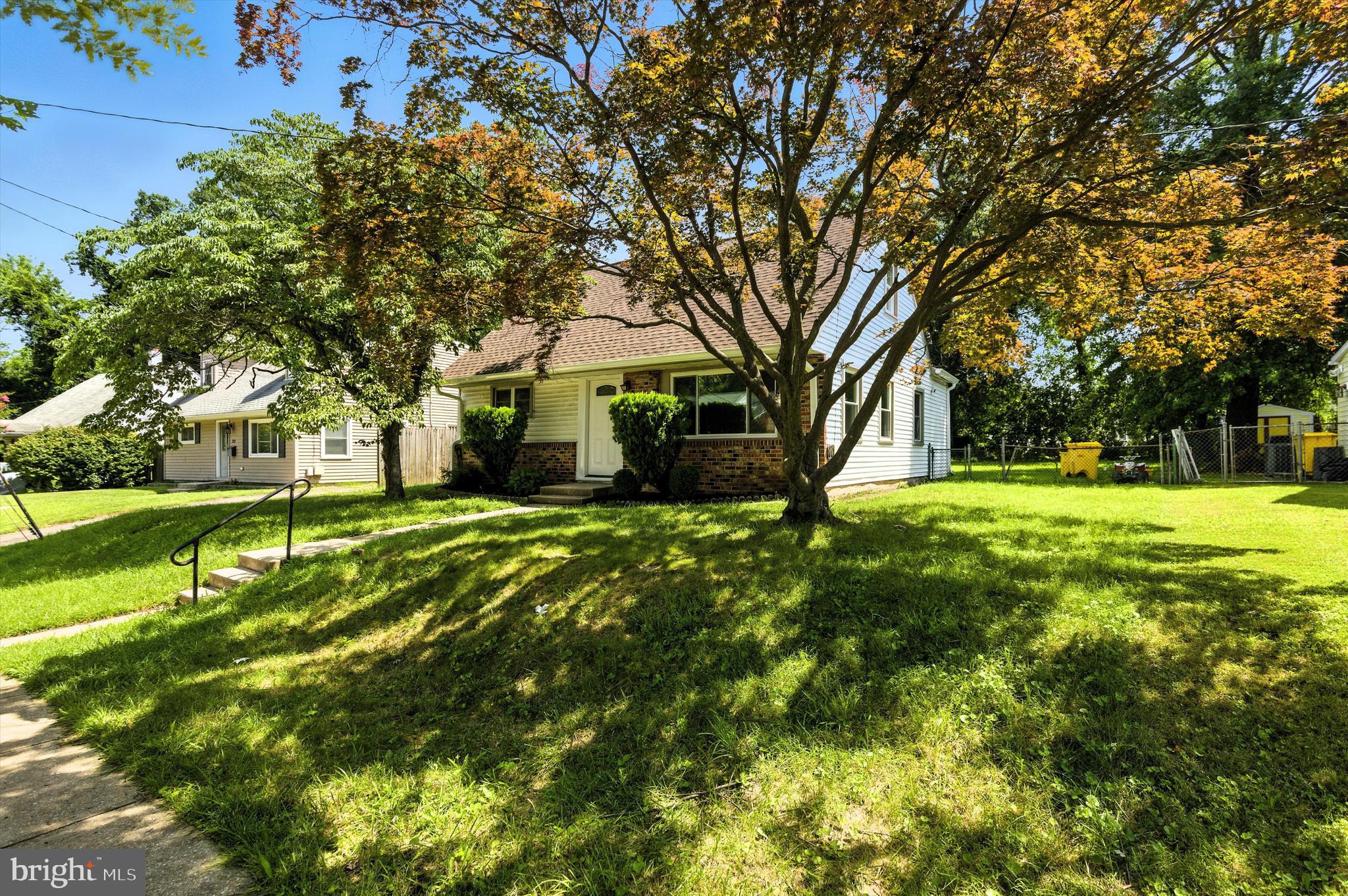 GLEN GARDENS - Residential Lease