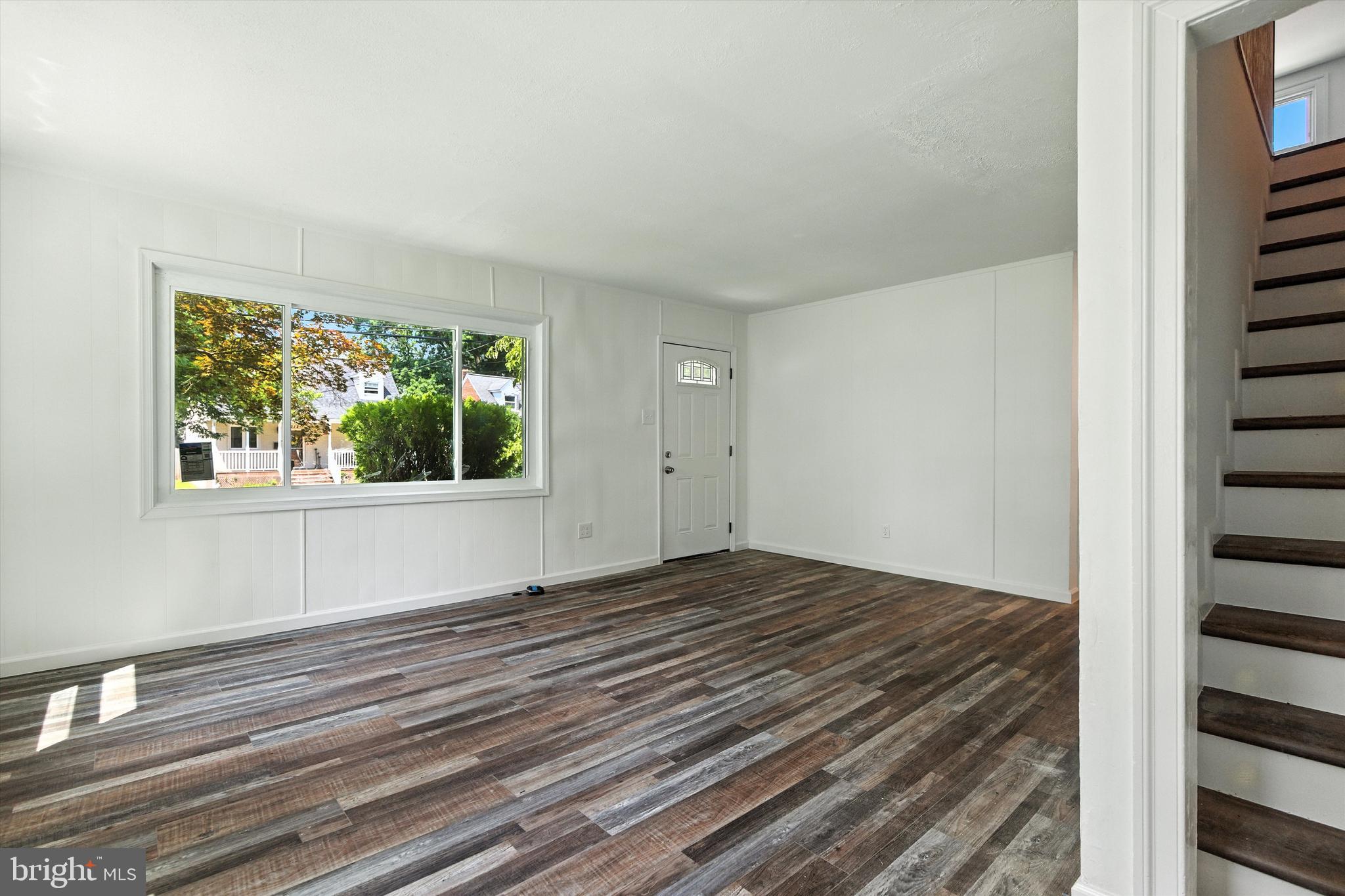 GLEN GARDENS - Residential Lease