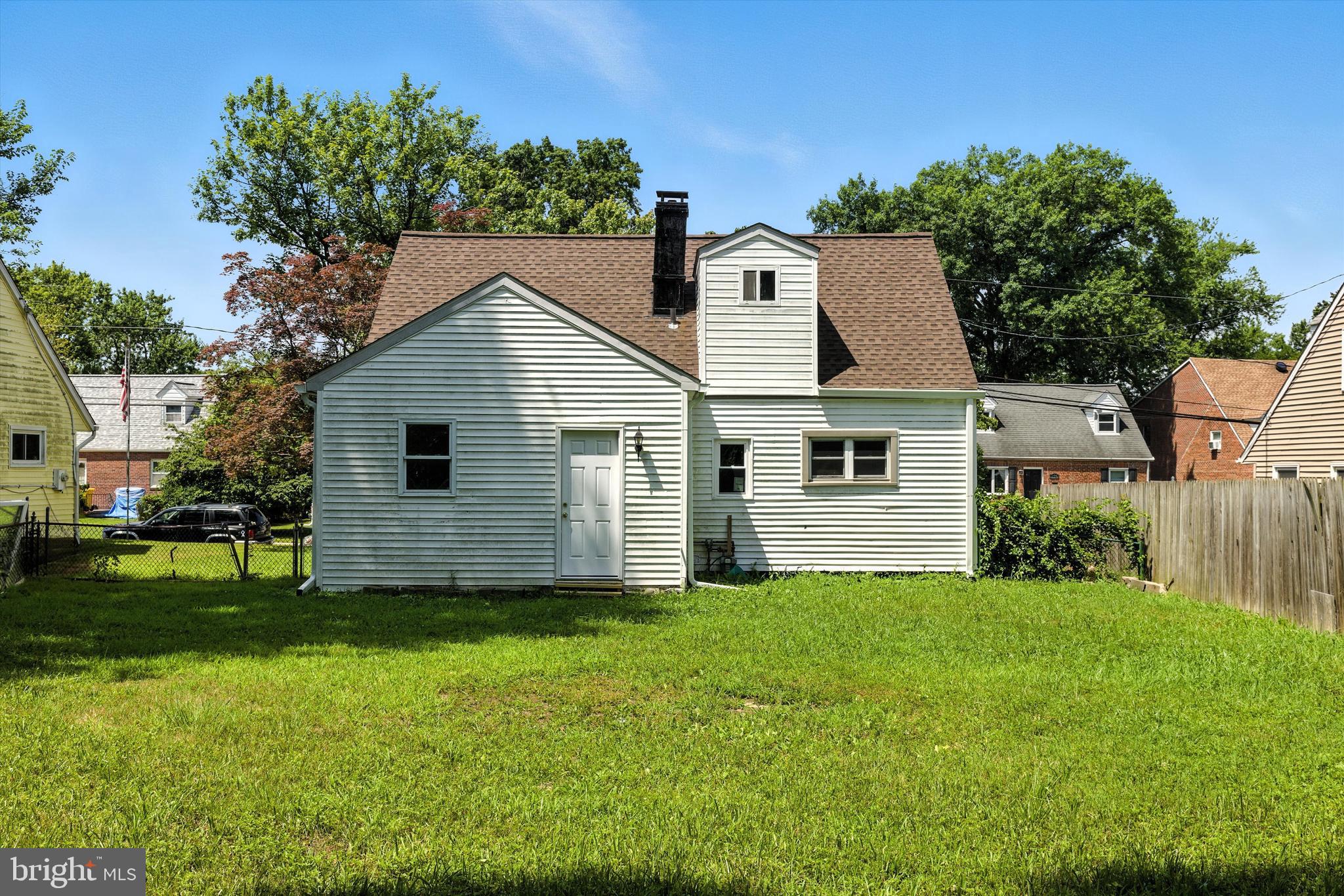 GLEN GARDENS - Residential Lease