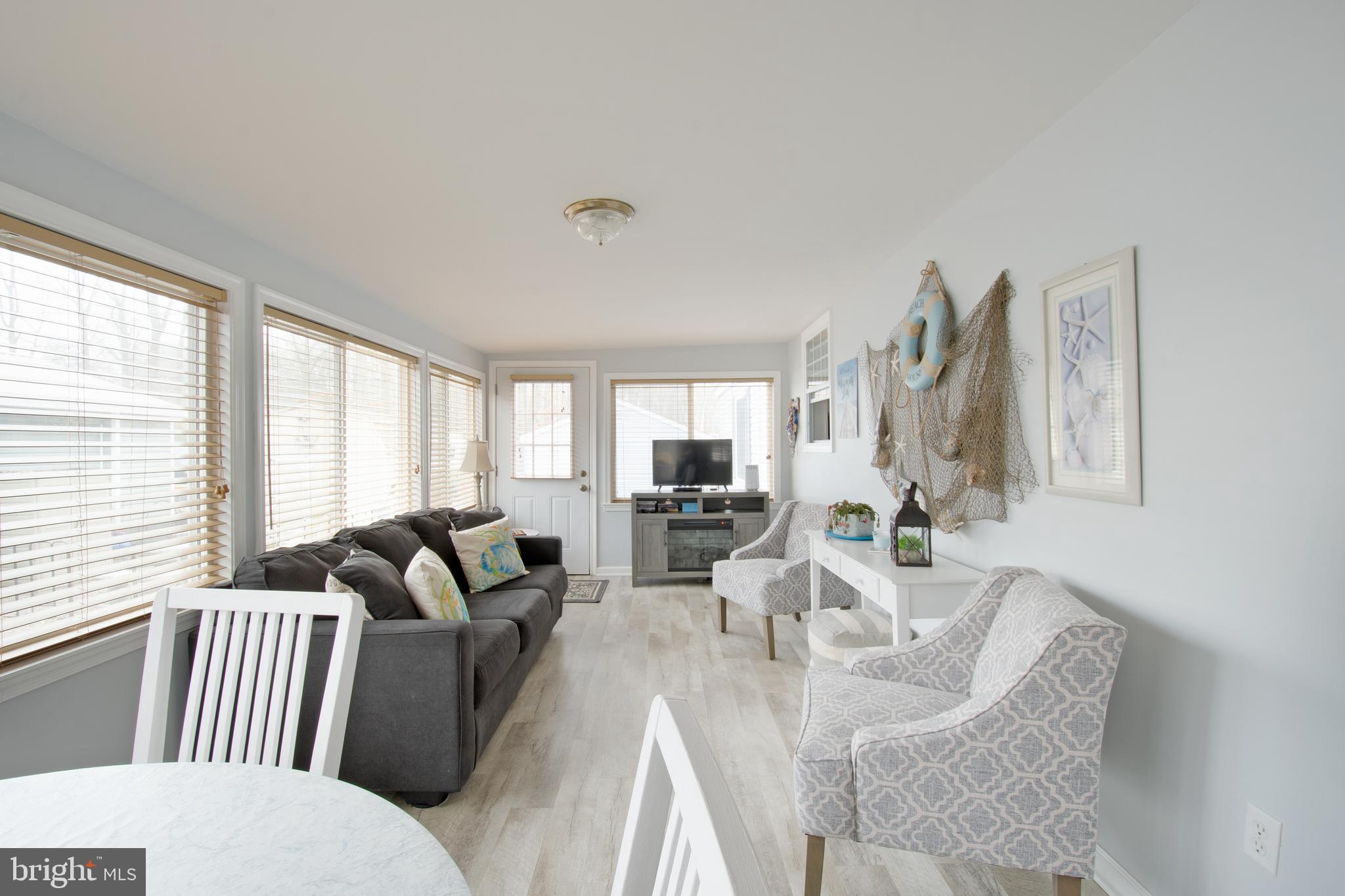 WEST BAY PARK - Residential