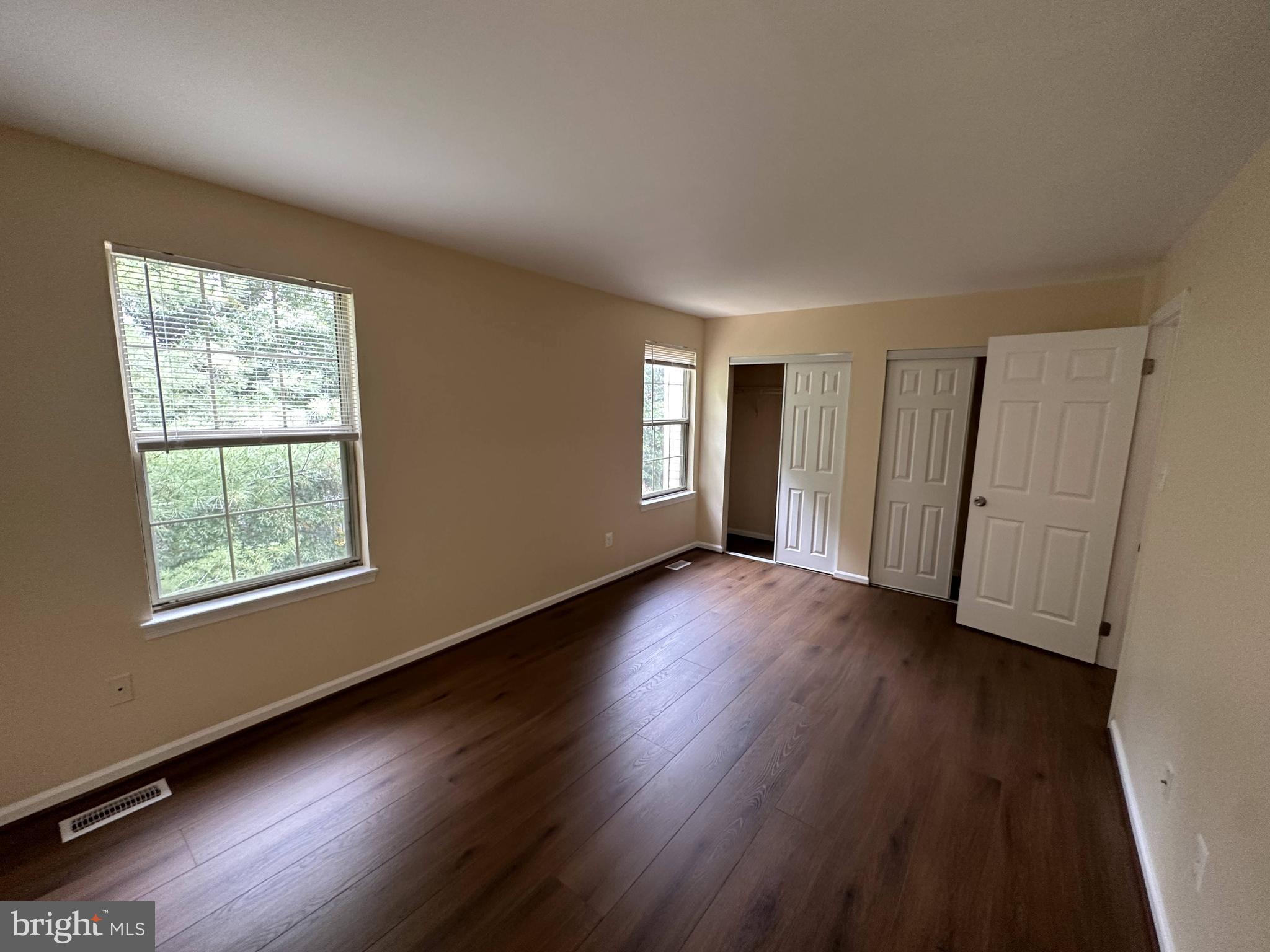 WAYSIDE VILLAGE - Residential Lease