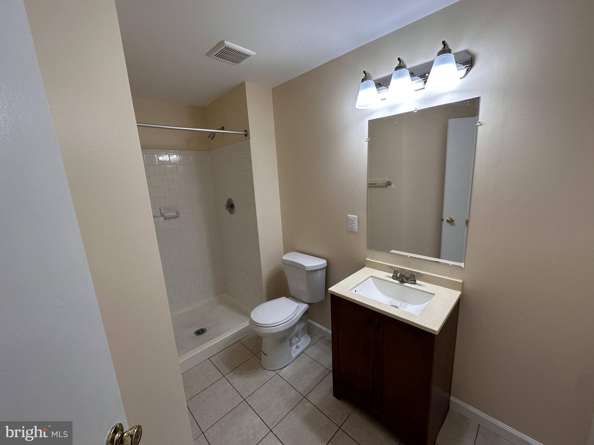 WAYSIDE VILLAGE - Residential Lease