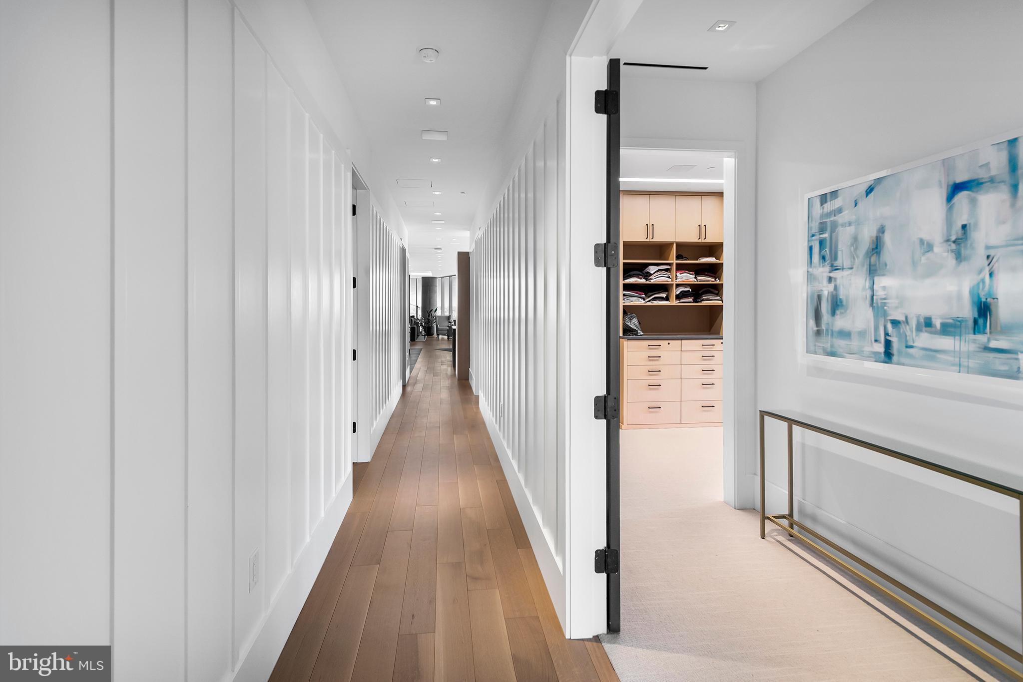SOCIETY HILL - Residential