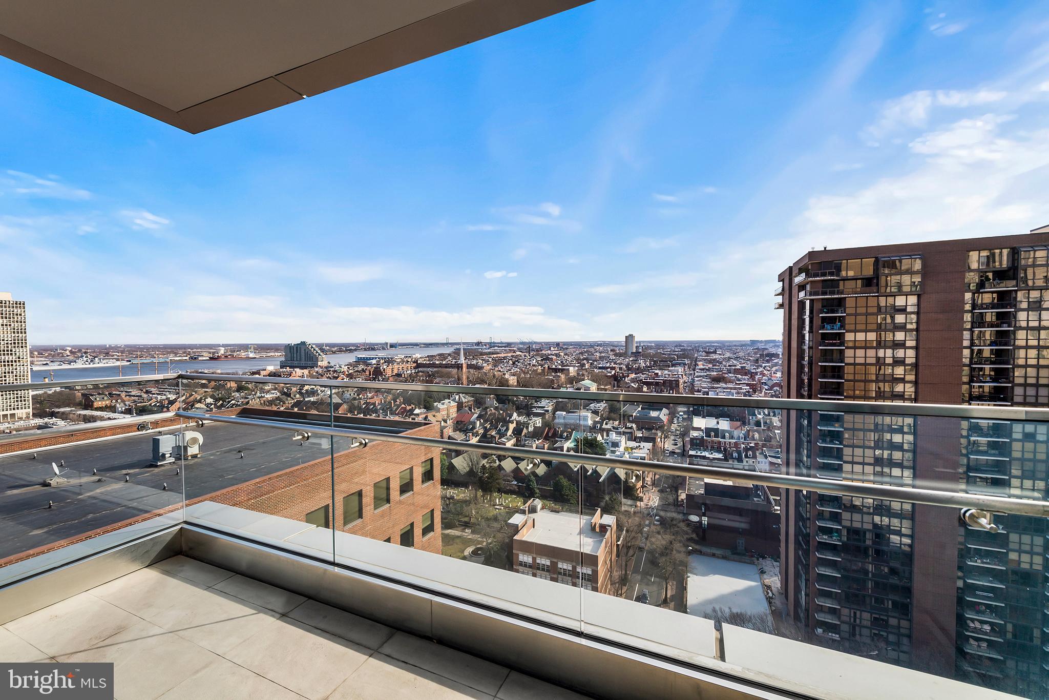 SOCIETY HILL - Residential