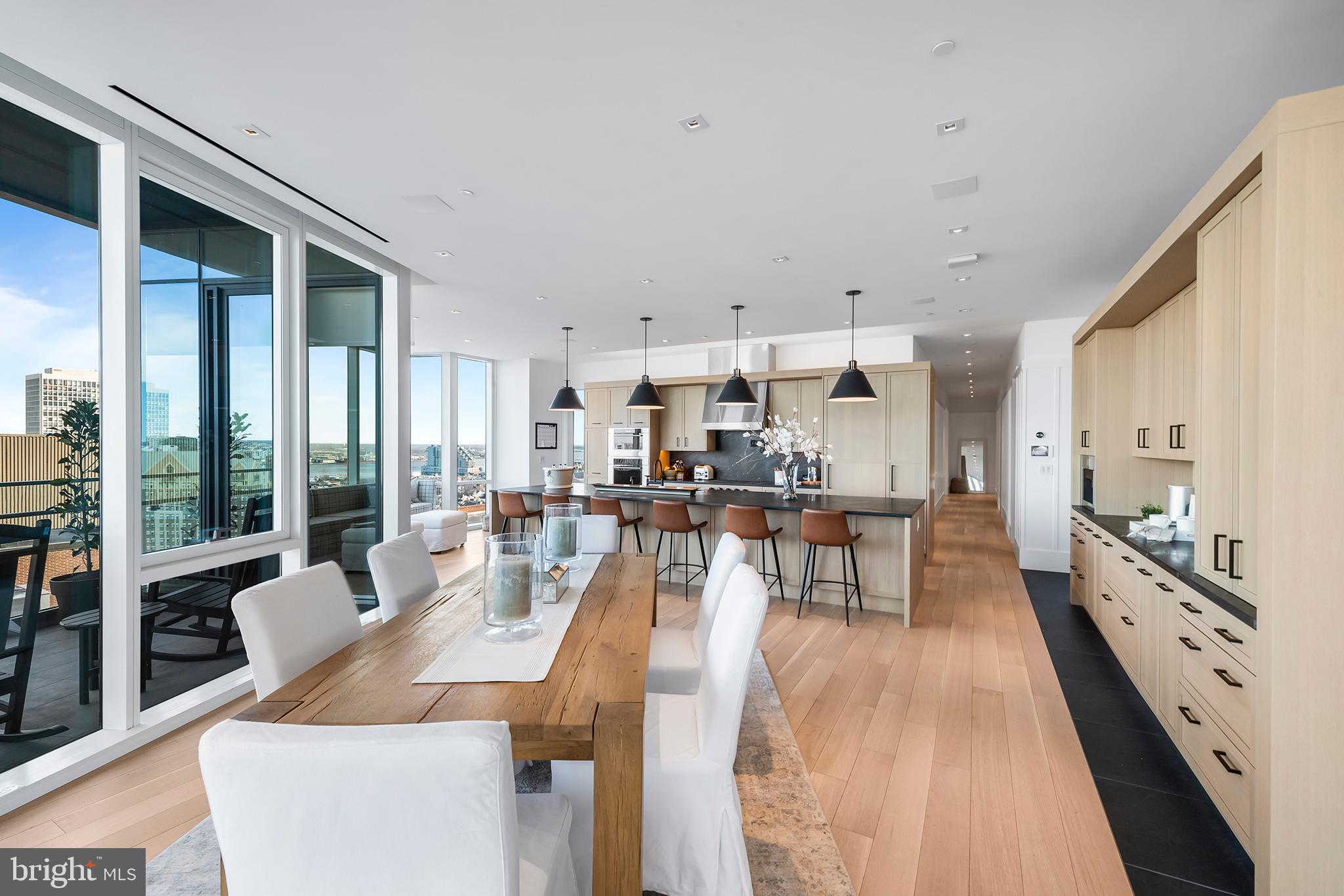 SOCIETY HILL - Residential
