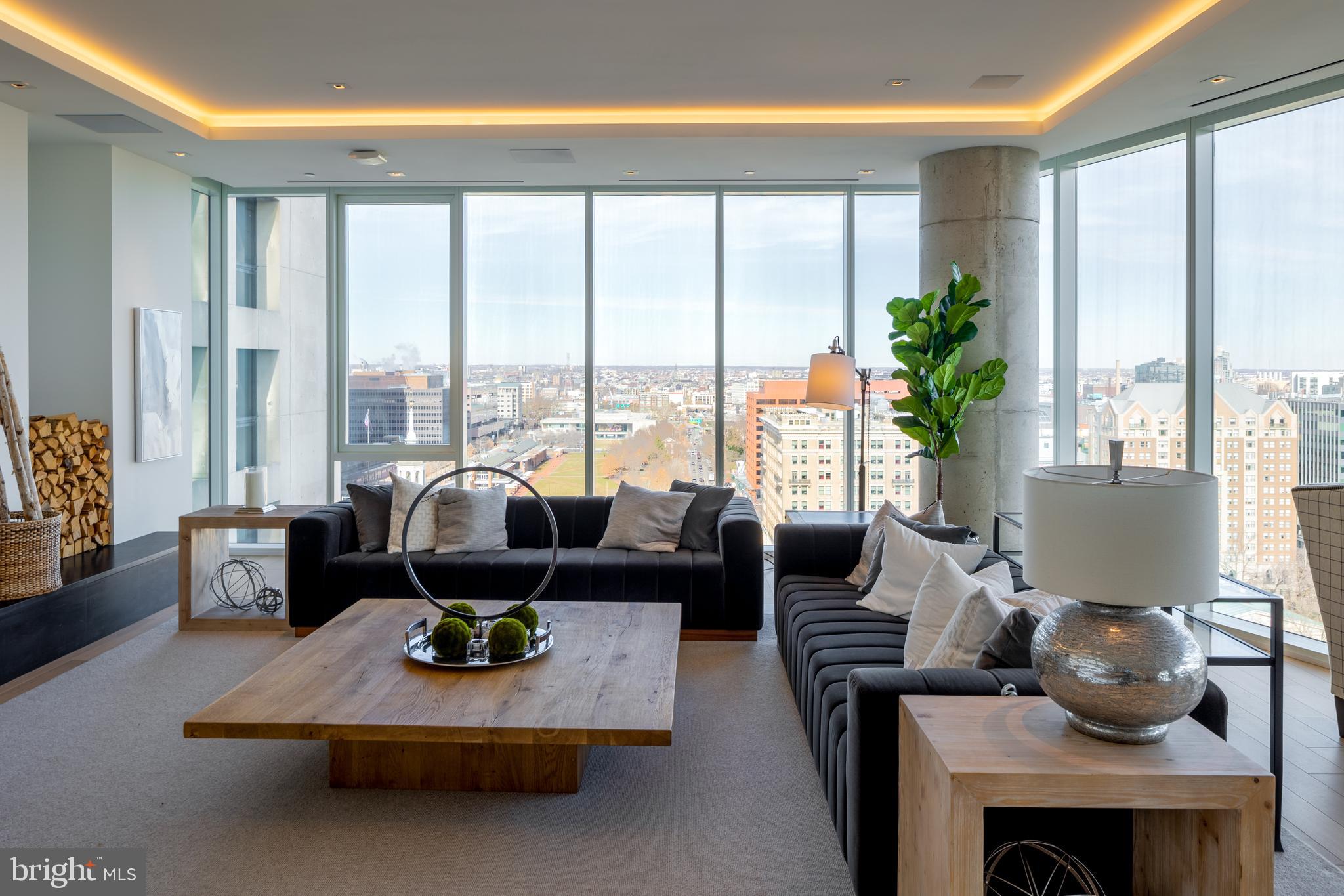 SOCIETY HILL - Residential