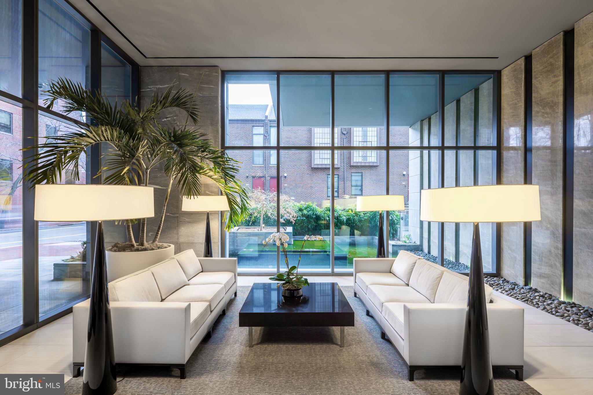 SOCIETY HILL - Residential