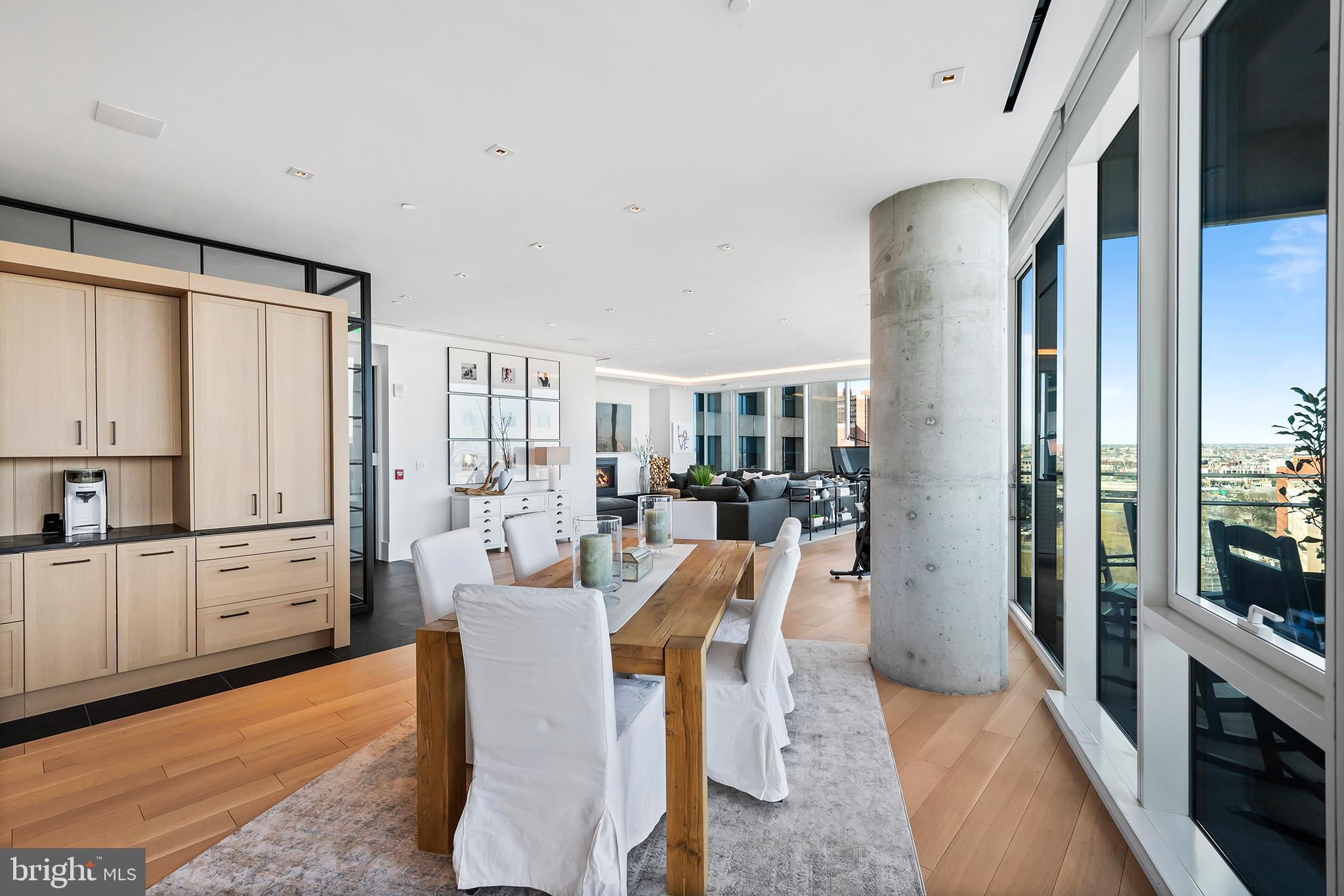 SOCIETY HILL - Residential