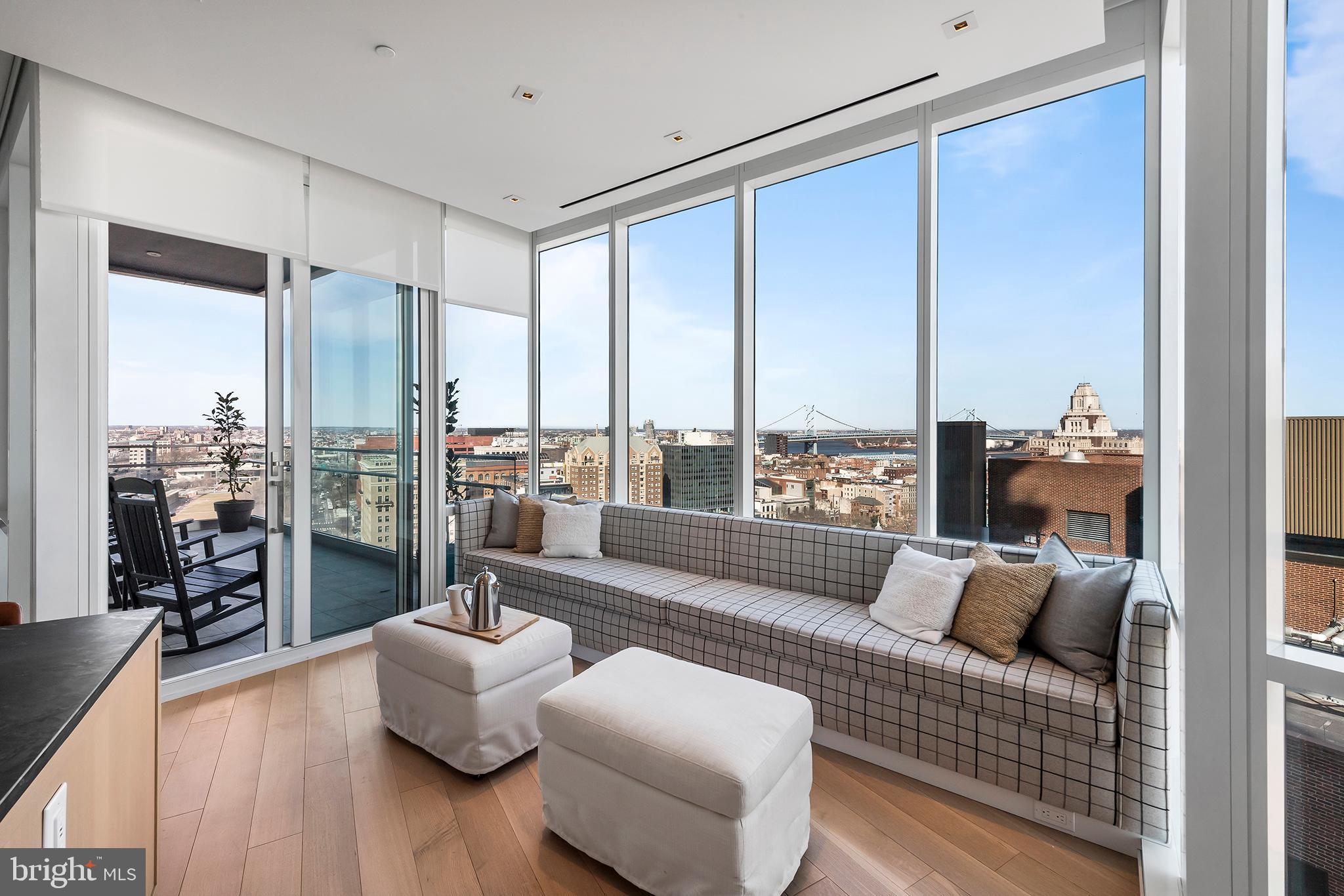 SOCIETY HILL - Residential