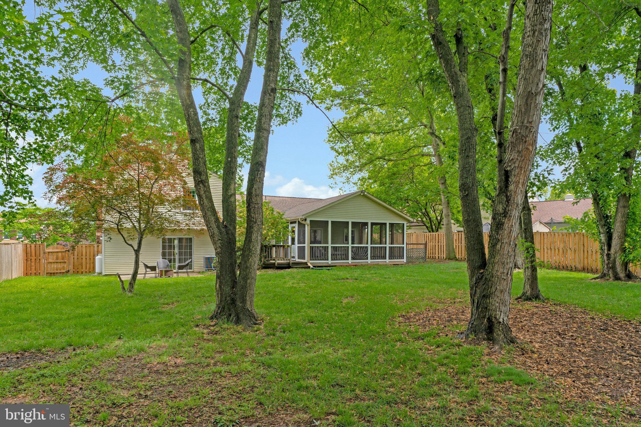 KINGSTON CHASE - Residential