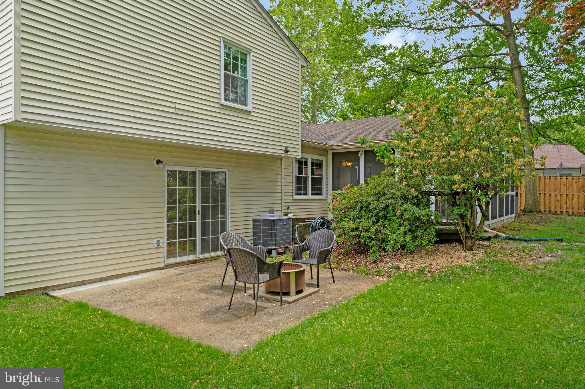 KINGSTON CHASE - Residential