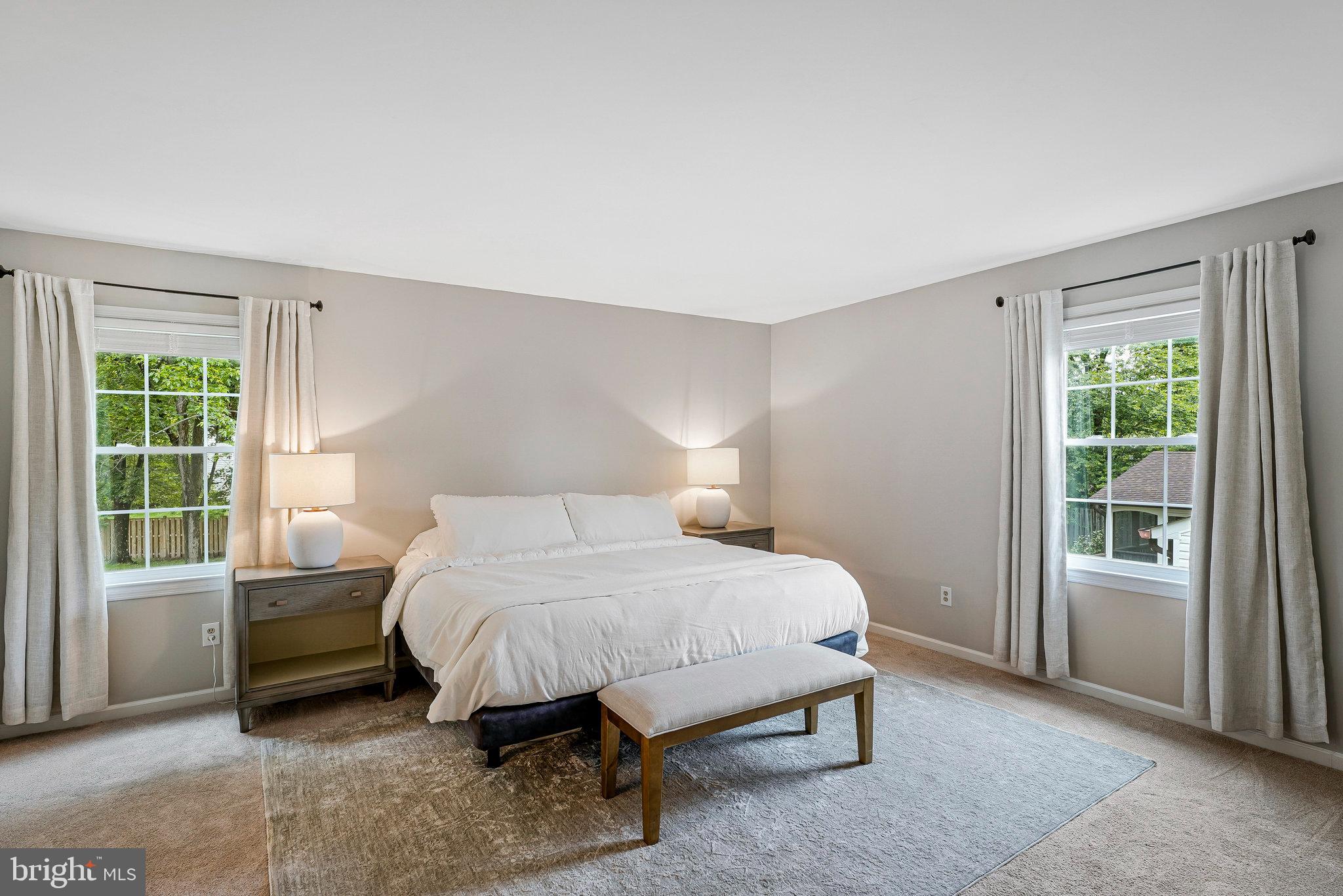 KINGSTON CHASE - Residential