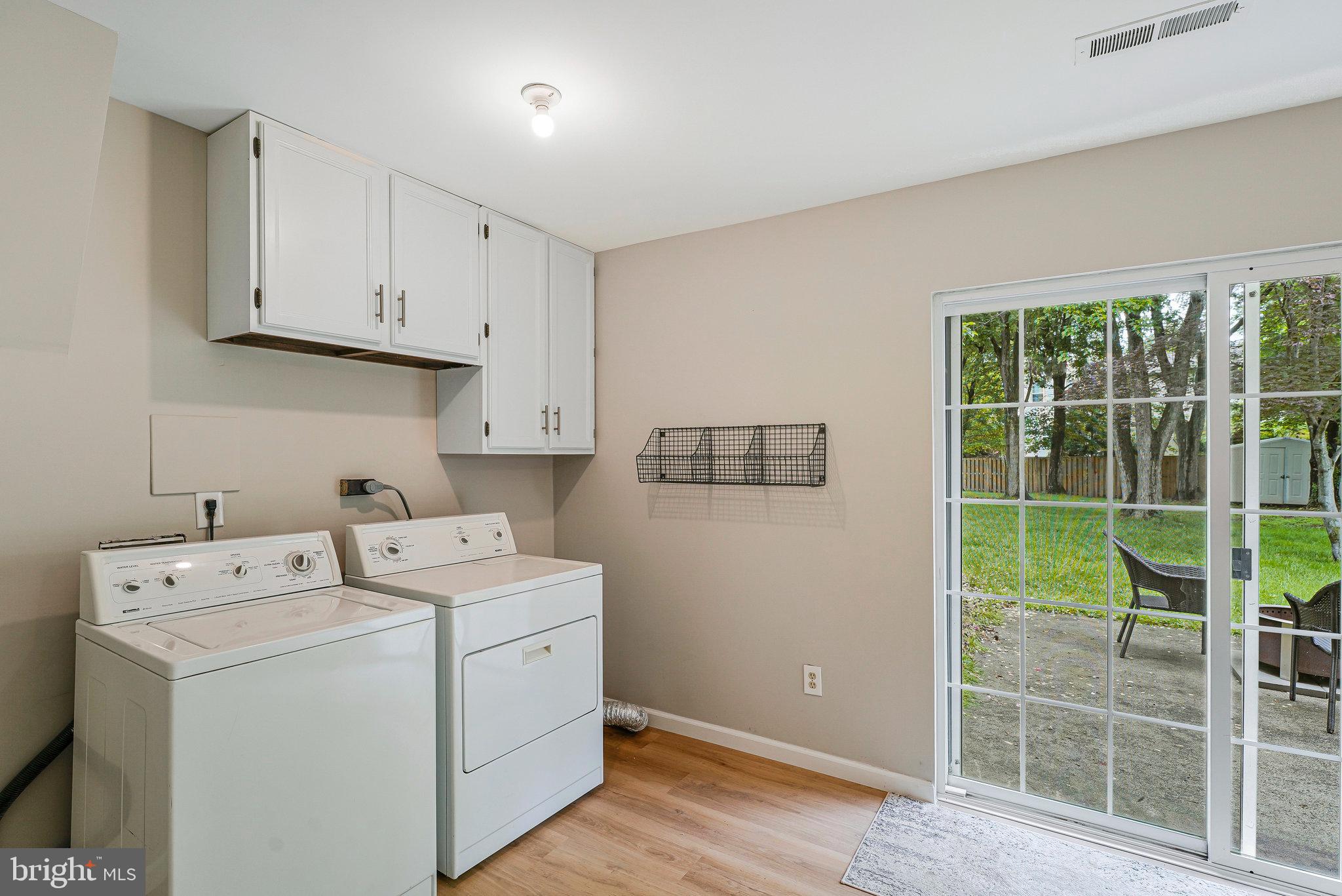 KINGSTON CHASE - Residential