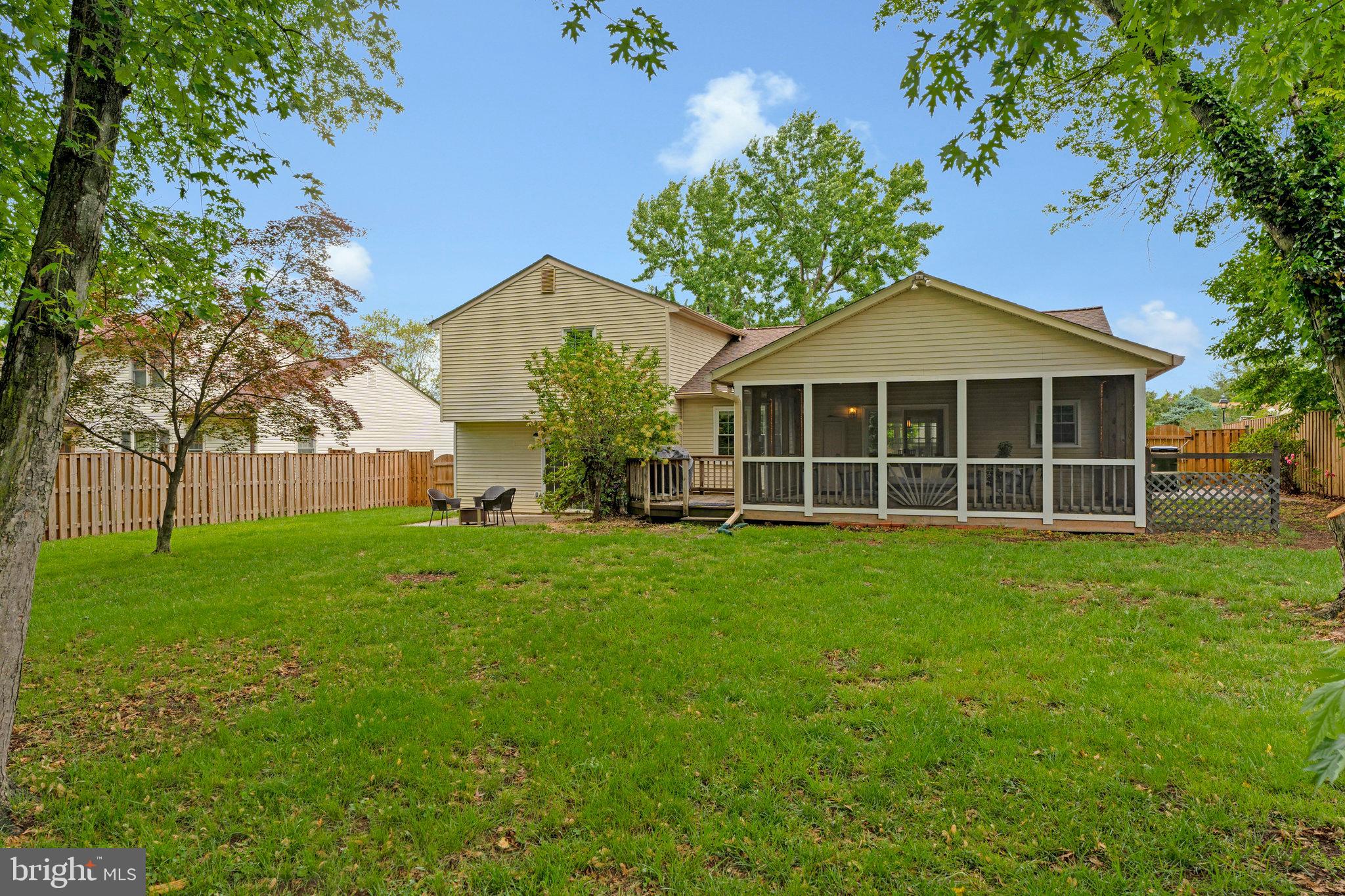 KINGSTON CHASE - Residential