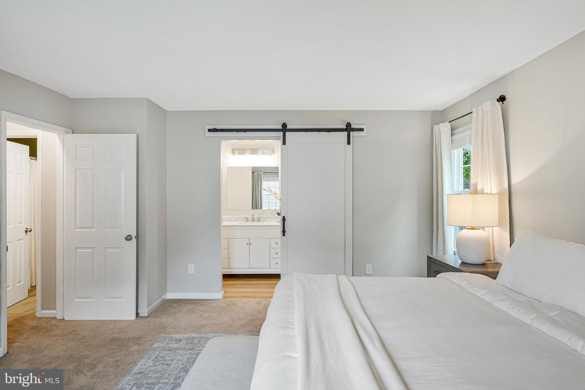 KINGSTON CHASE - Residential