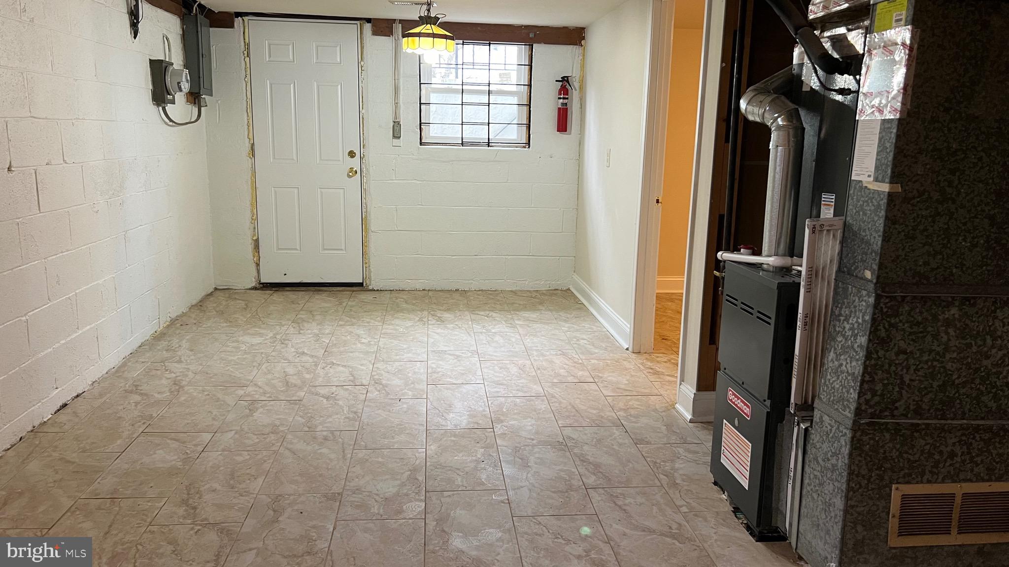 WESTVIEW PARK - Residential Lease