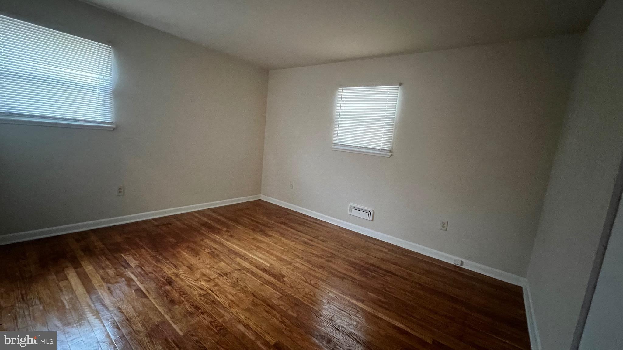 WESTVIEW PARK - Residential Lease