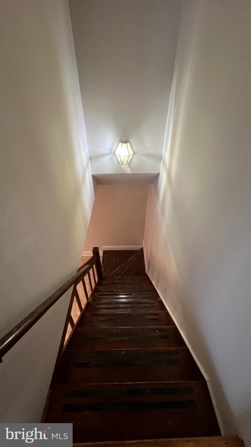 WESTVIEW PARK - Residential Lease