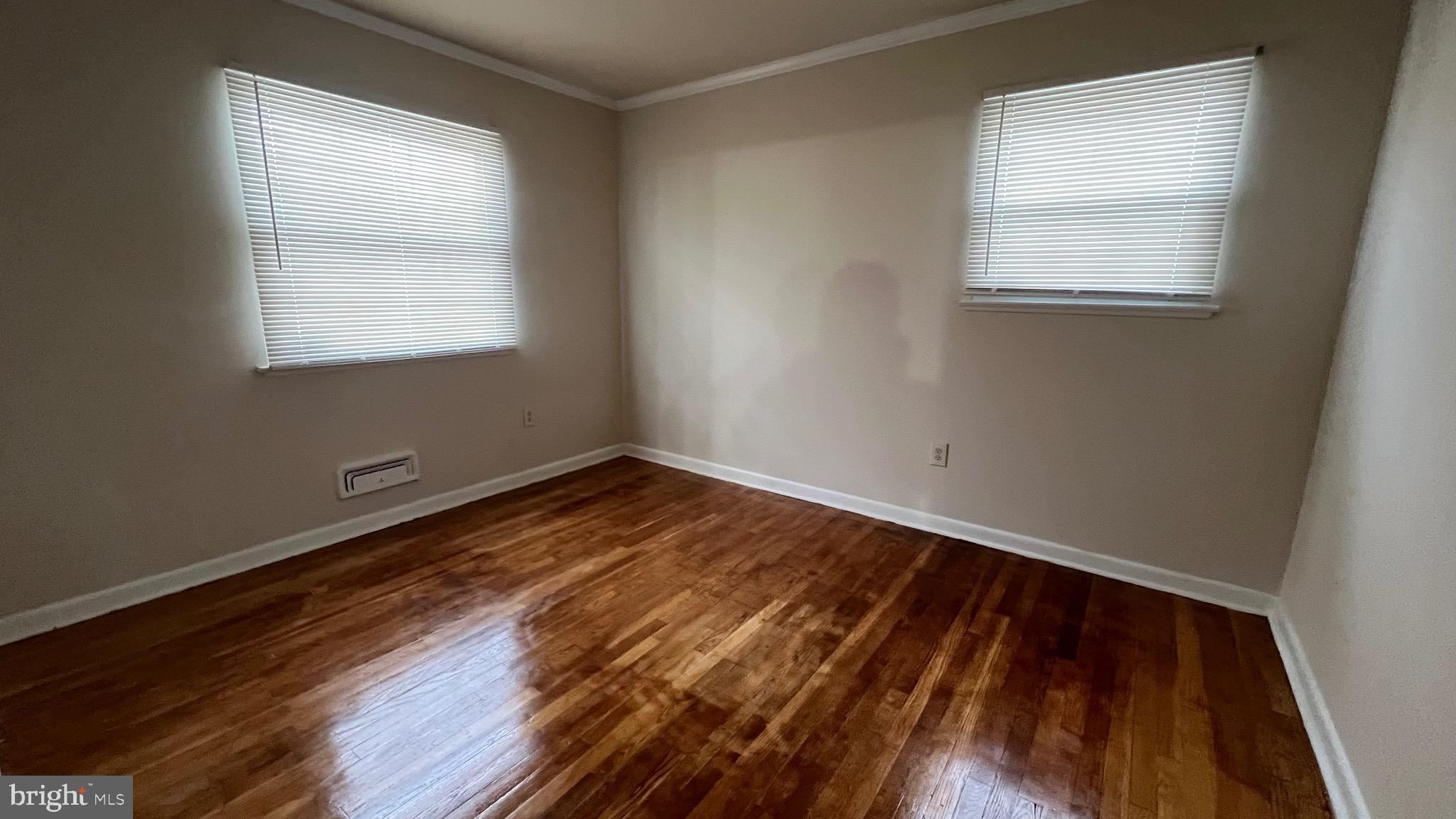 WESTVIEW PARK - Residential Lease