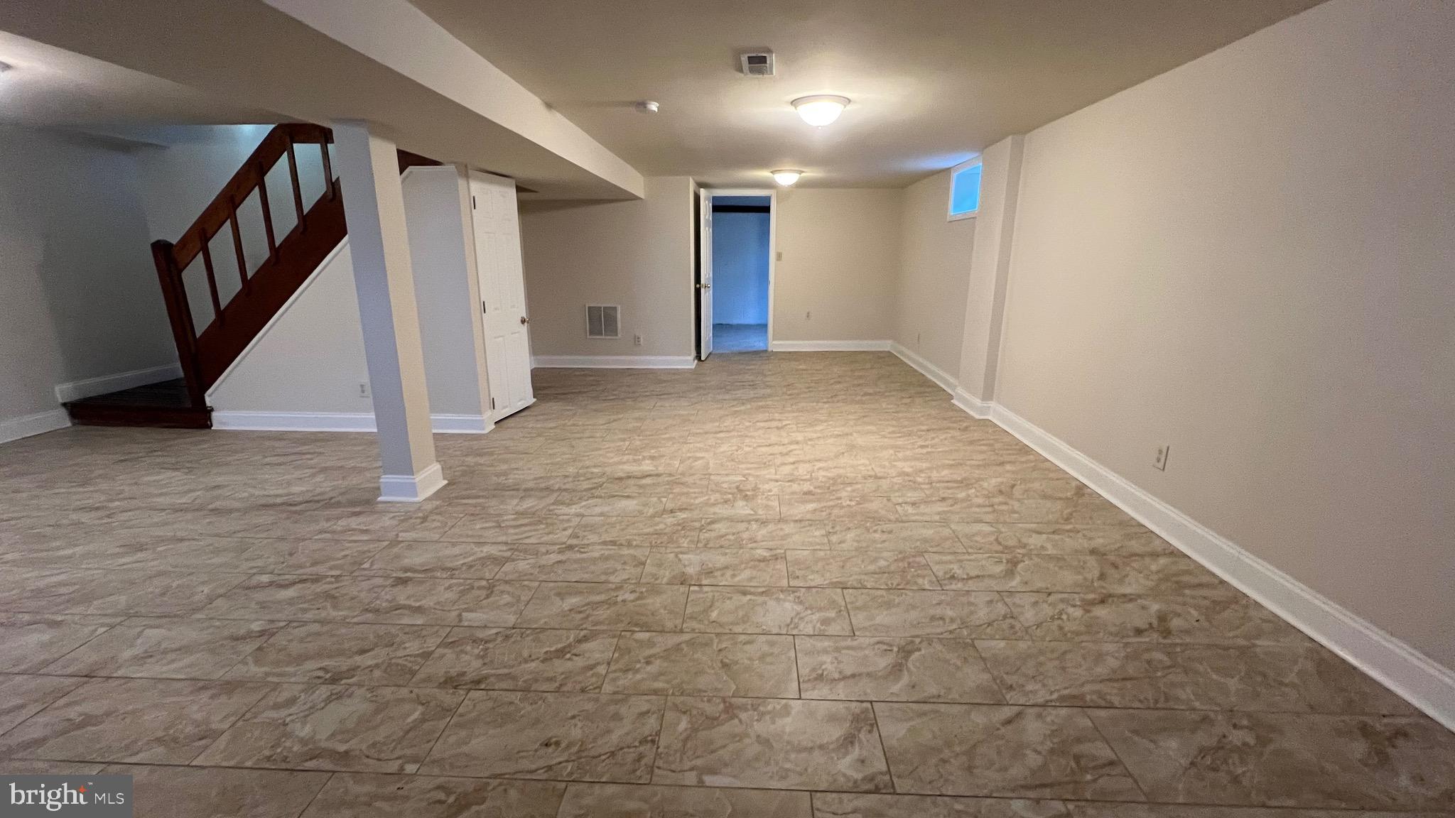 WESTVIEW PARK - Residential Lease