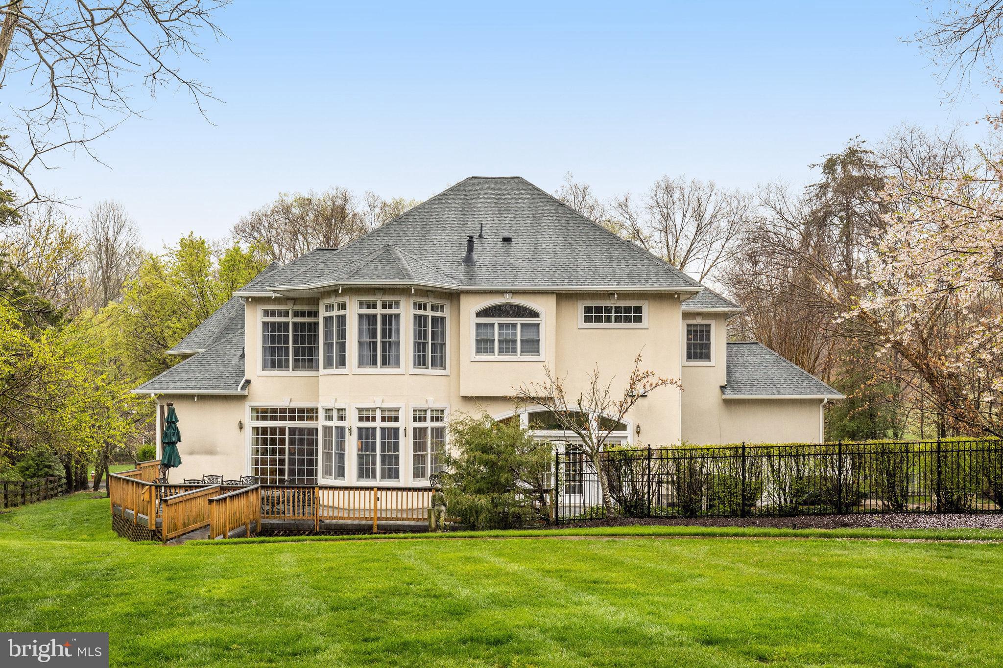 SHADETREE ESTATES - Residential