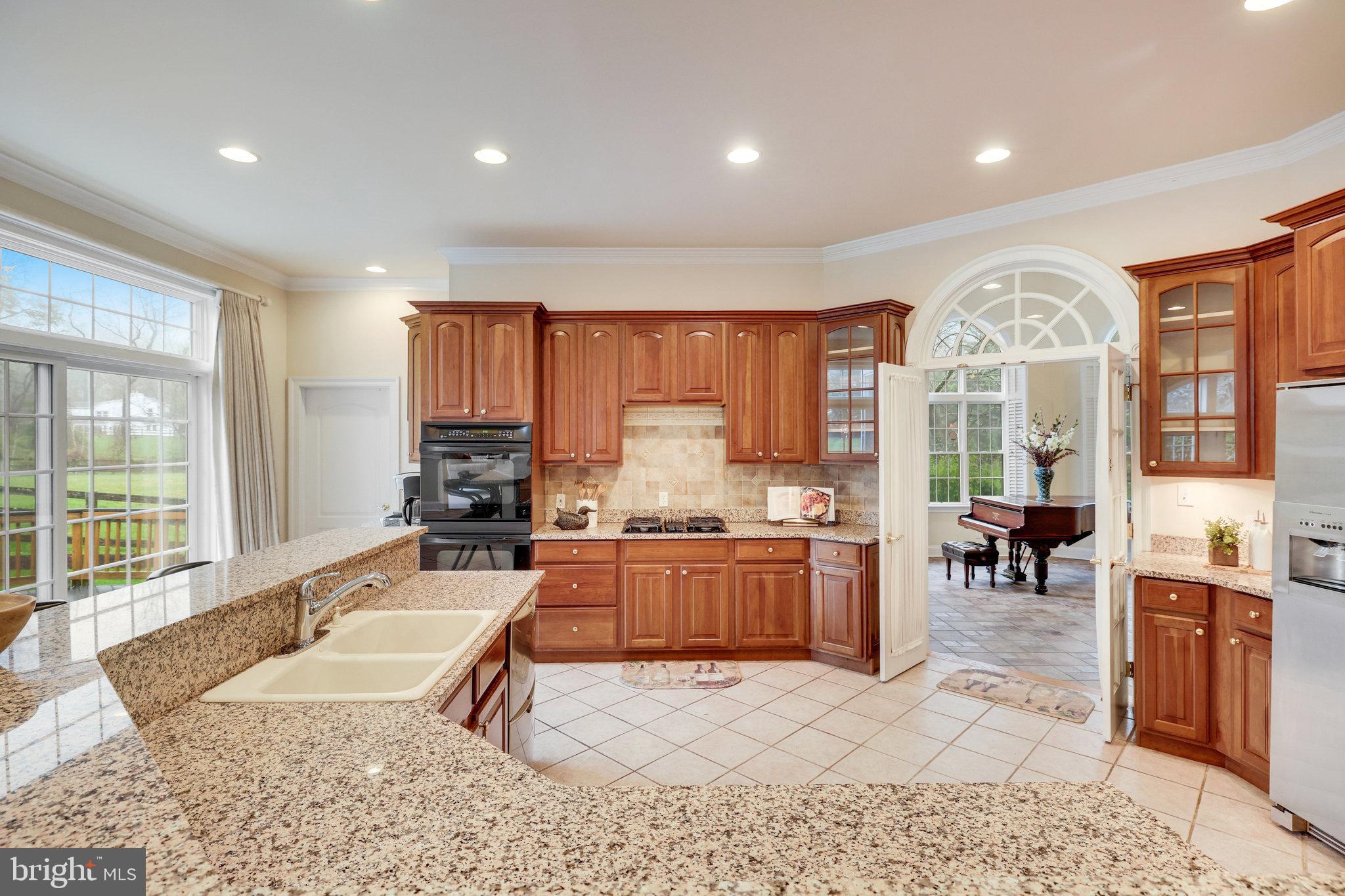 SHADETREE ESTATES - Residential