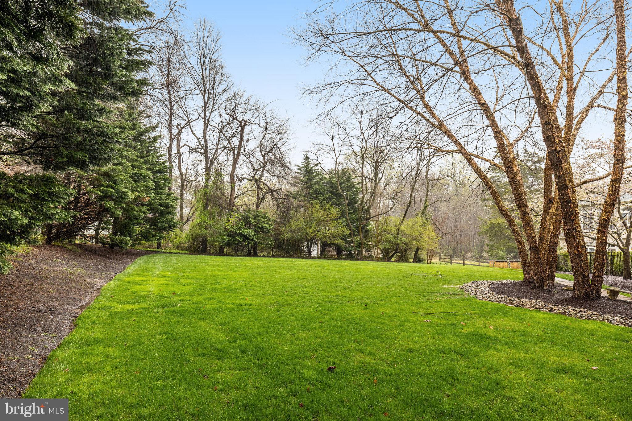 SHADETREE ESTATES - Residential