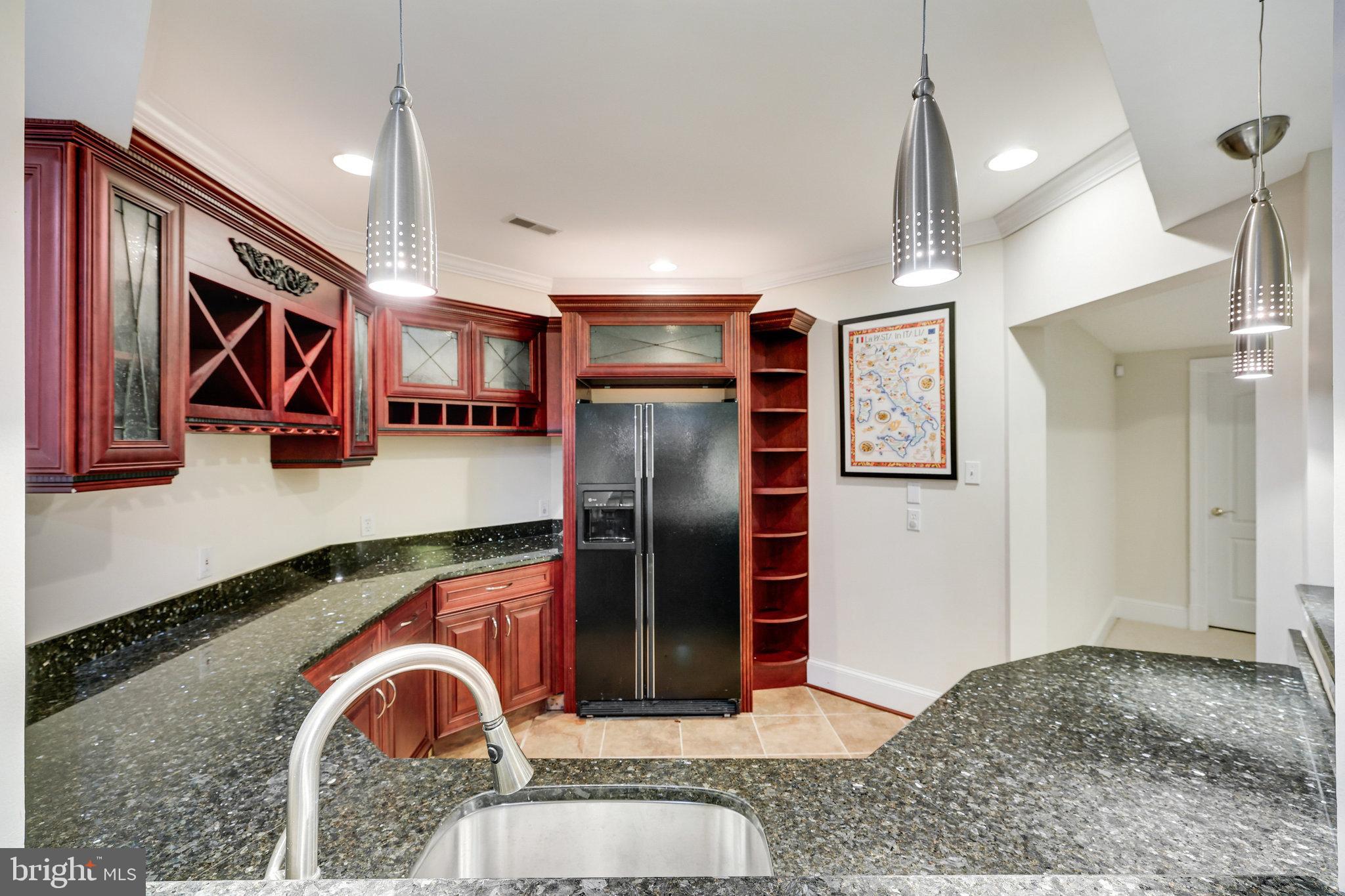 SHADETREE ESTATES - Residential