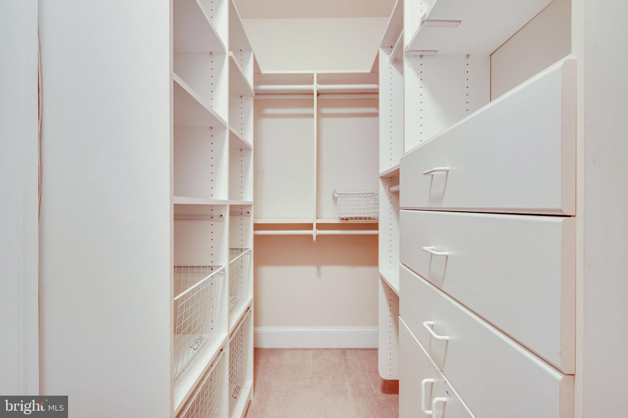 SHADETREE ESTATES - Residential