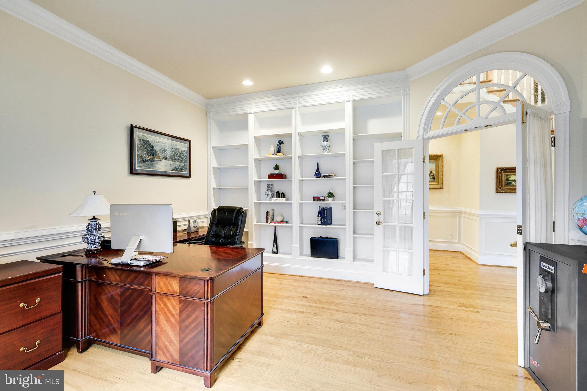 SHADETREE ESTATES - Residential