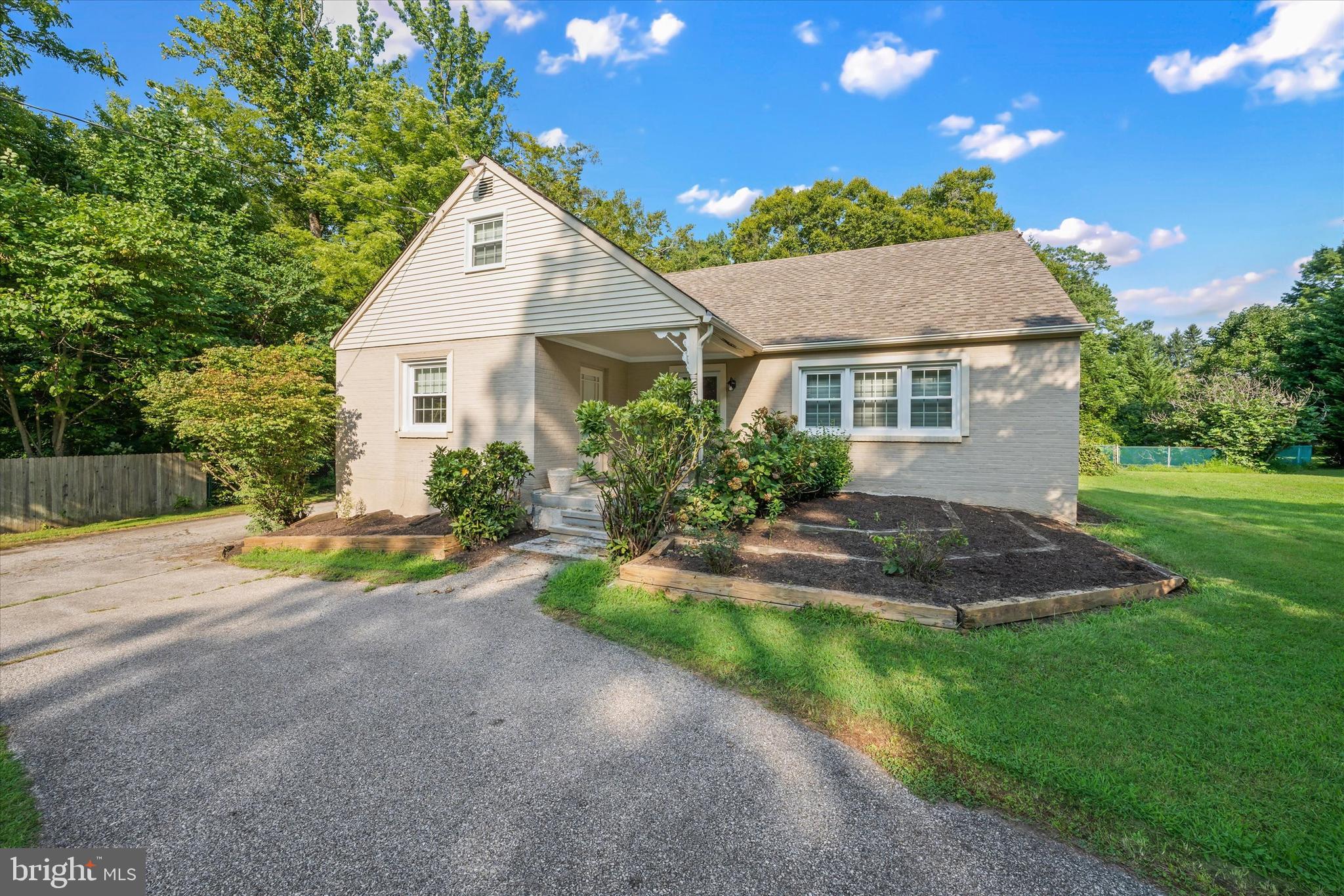 2302 MARSH ROAD