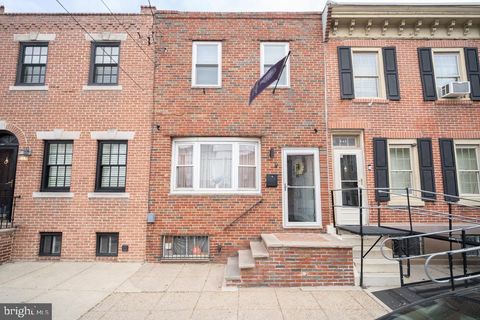 Townhouse For Sale - 237 Mifflin Street<br/> PHILADELPHIA, PA 19148