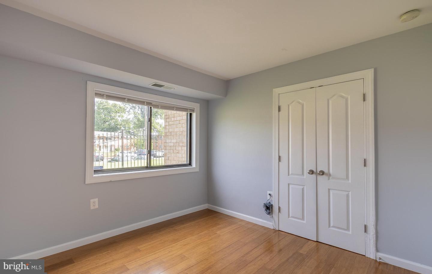 WESTWOOD PARK - Residential Lease