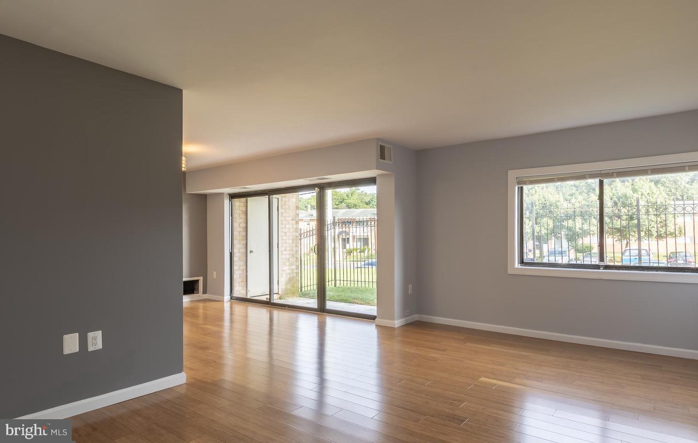 WESTWOOD PARK - Residential Lease