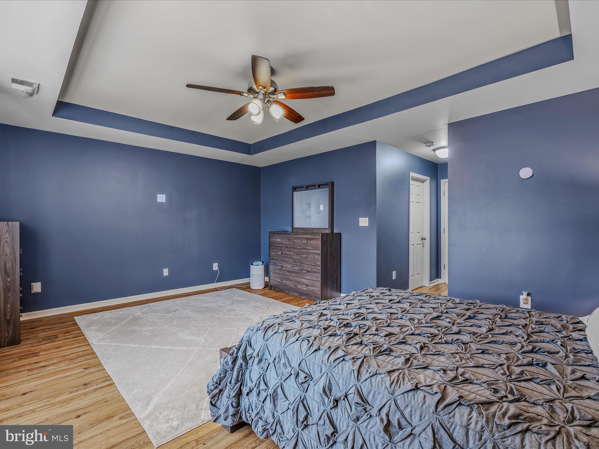 LAKELAND PLACE - Residential