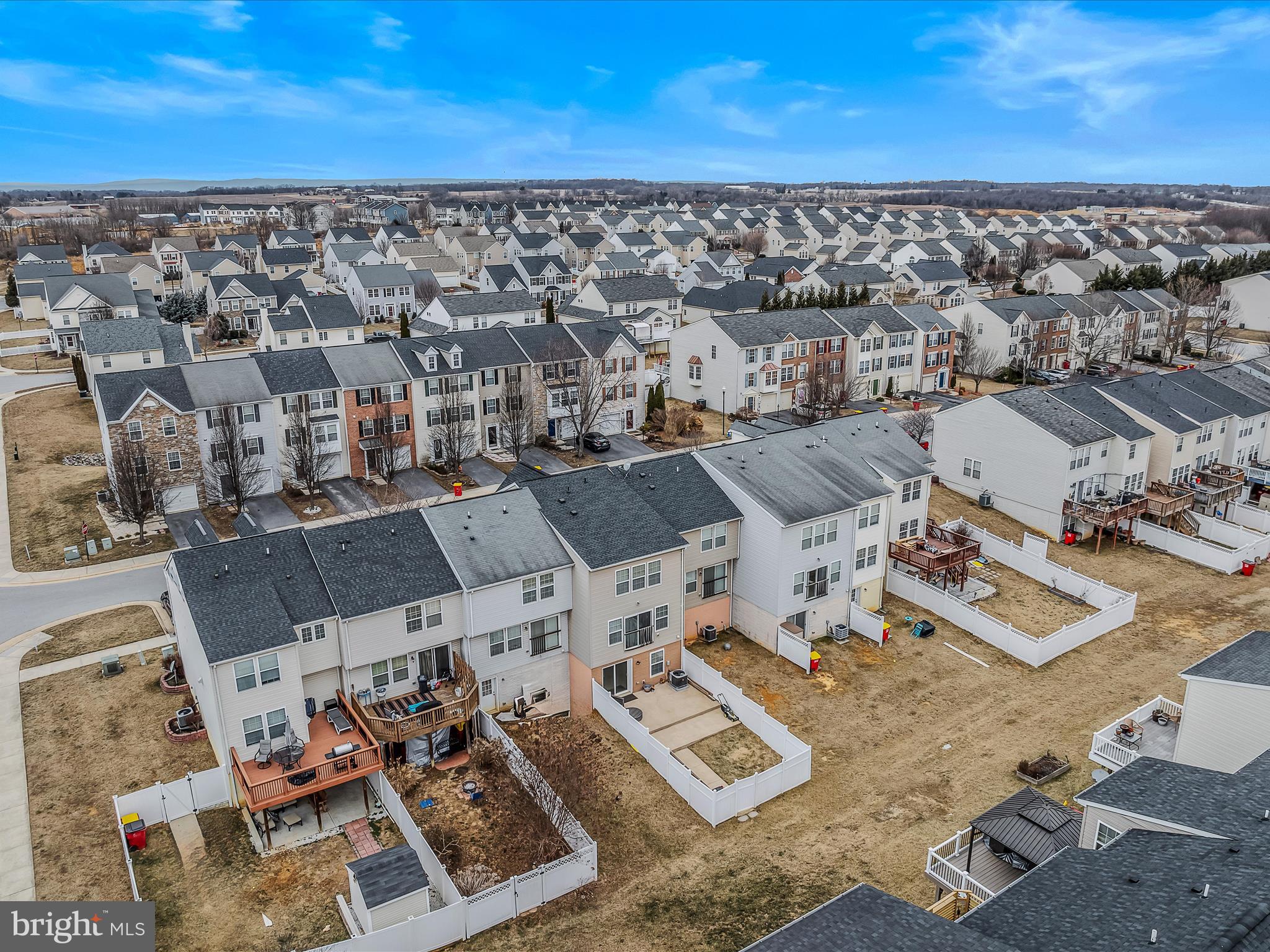 LAKELAND PLACE - Residential