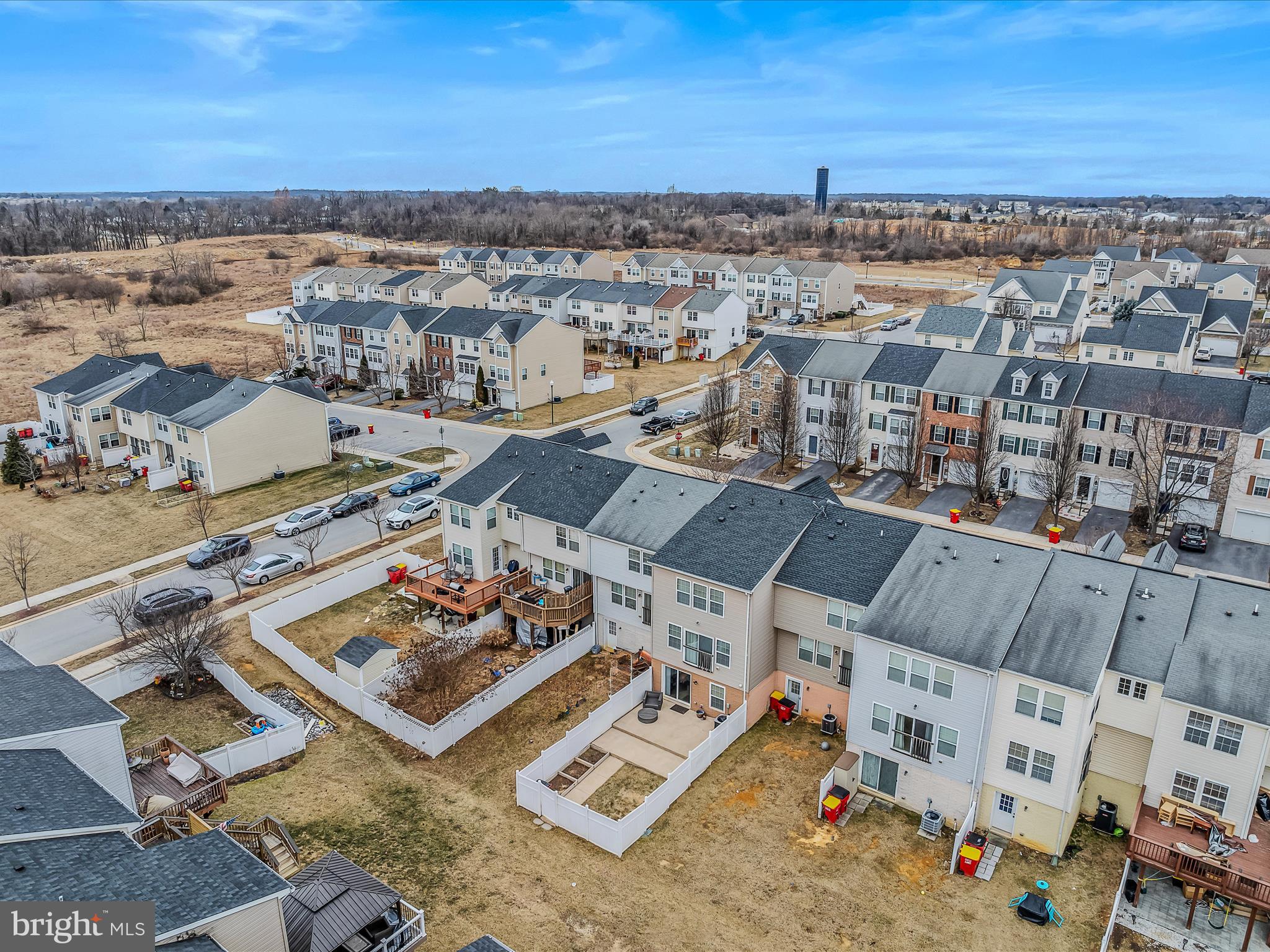 LAKELAND PLACE - Residential