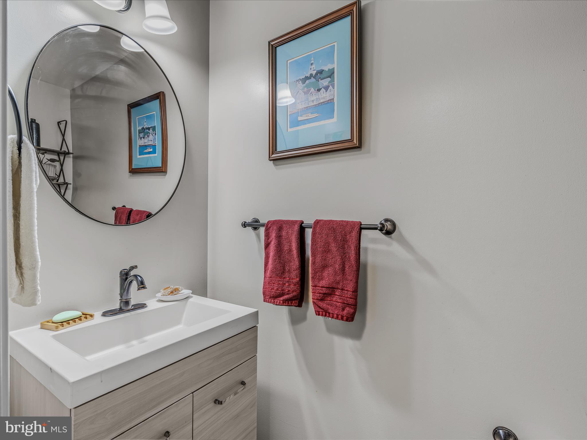 LAKELAND PLACE - Residential