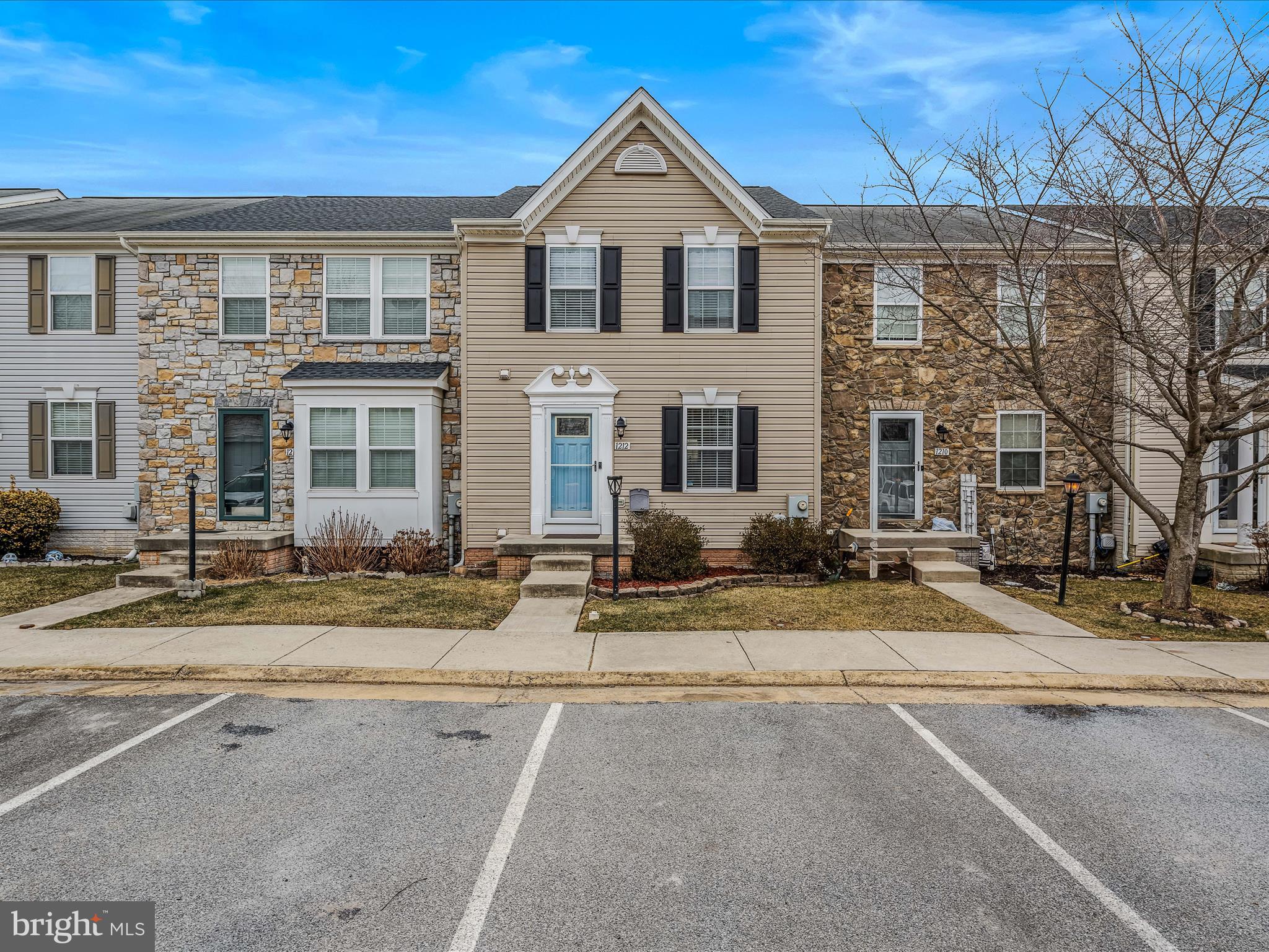 LAKELAND PLACE - Residential