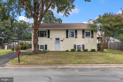 Homes For Sale - 756 219th Street<br/> PASADENA, MD 21122