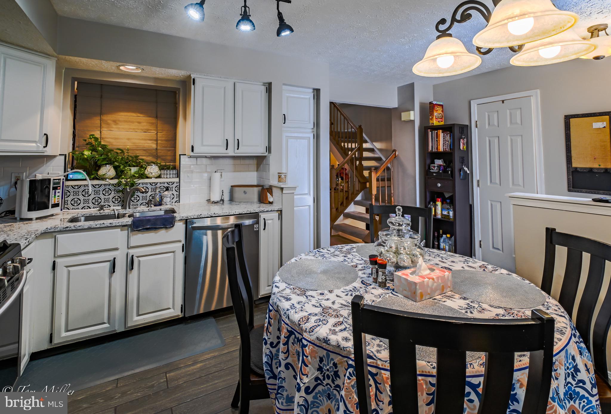 CEDARSIDE FARM - Residential