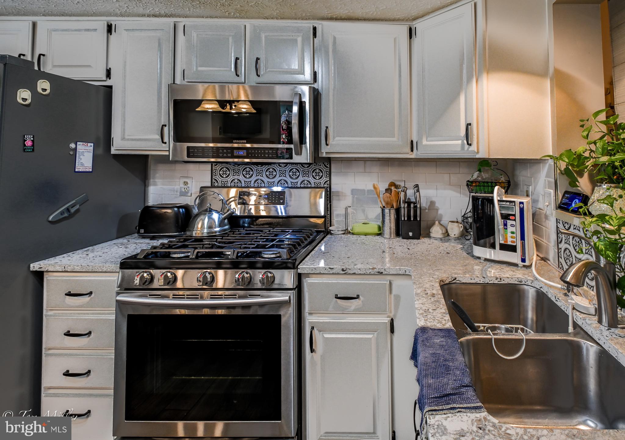 CEDARSIDE FARM - Residential