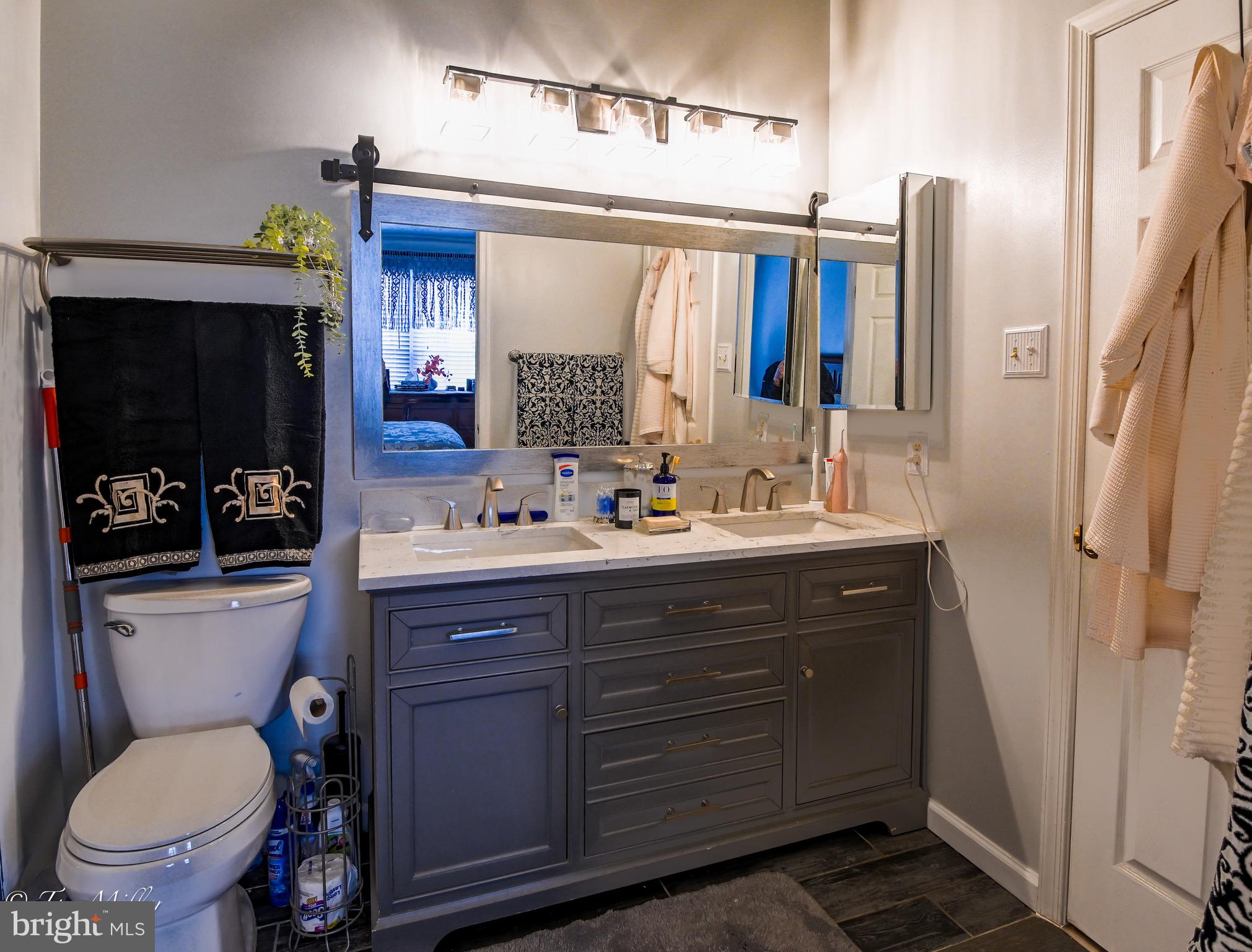 CEDARSIDE FARM - Residential