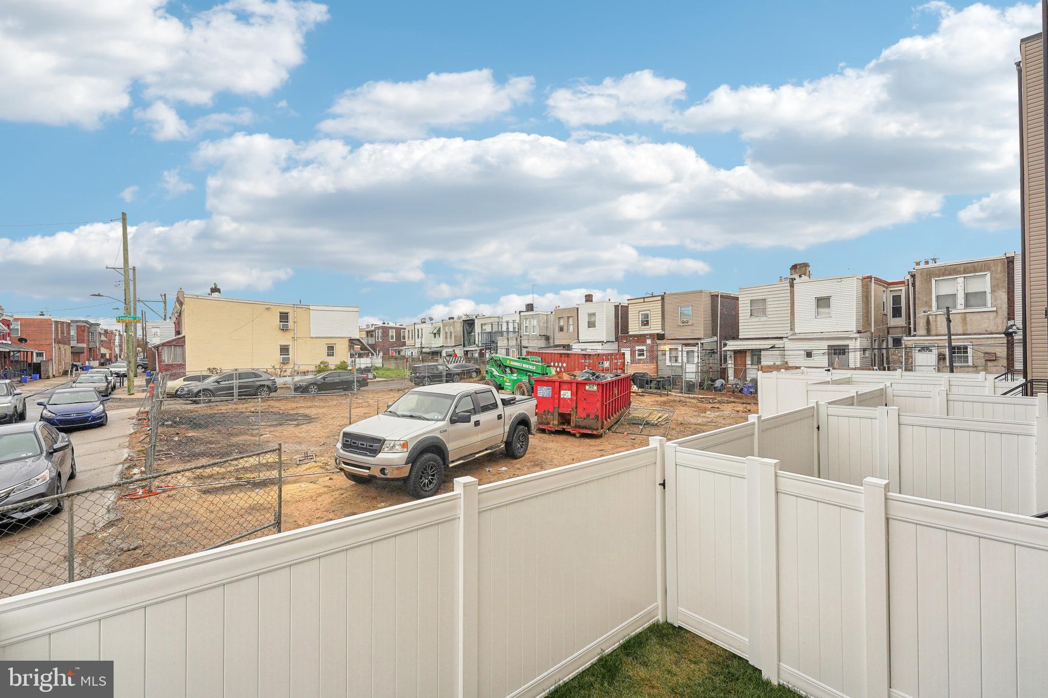 PORT RICHMOND - Residential
