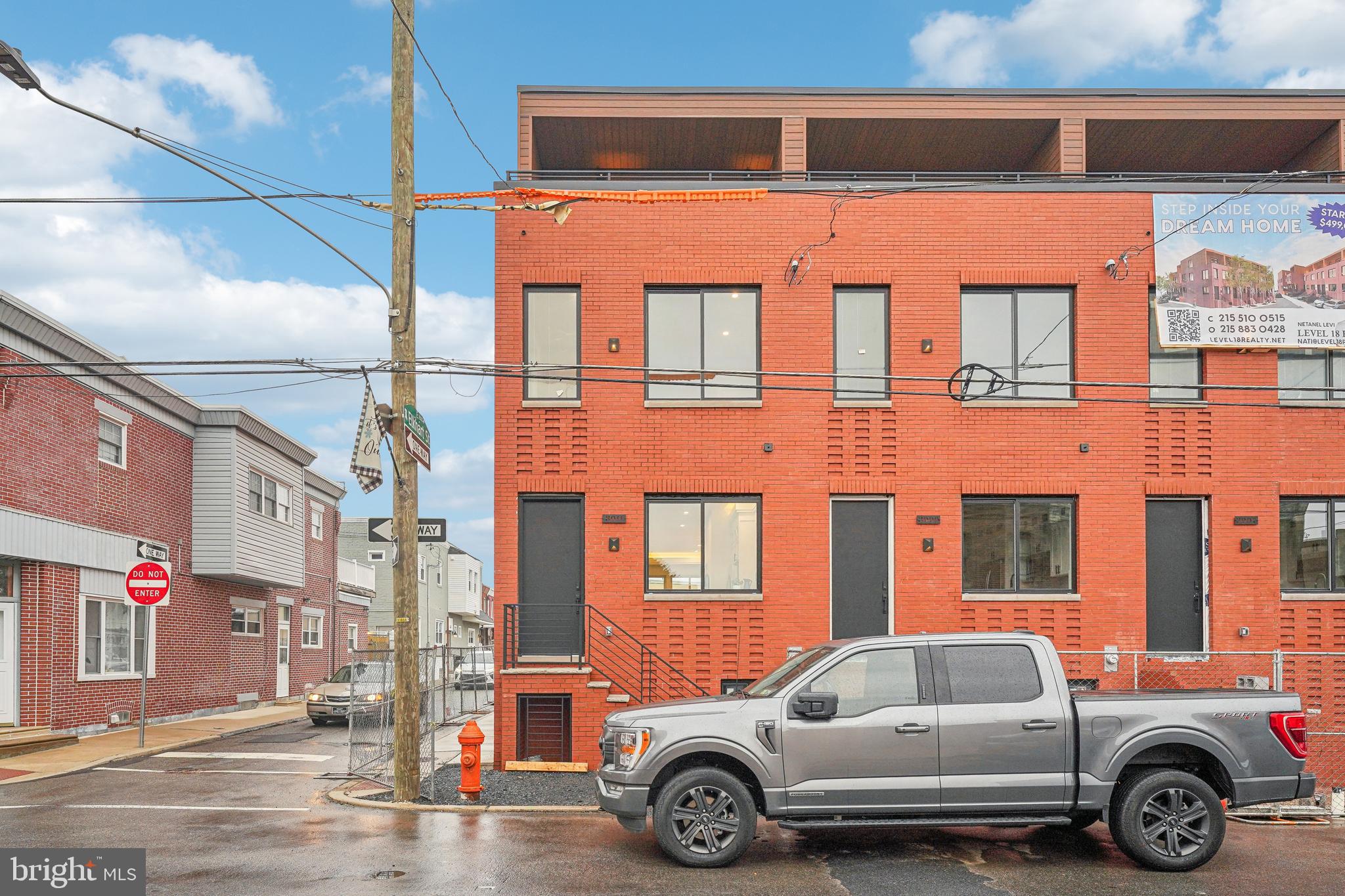 PORT RICHMOND - Residential