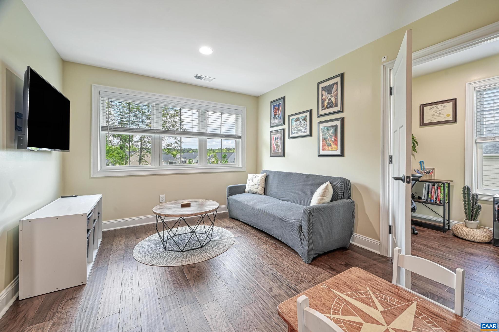 SPRING CREEK - Residential